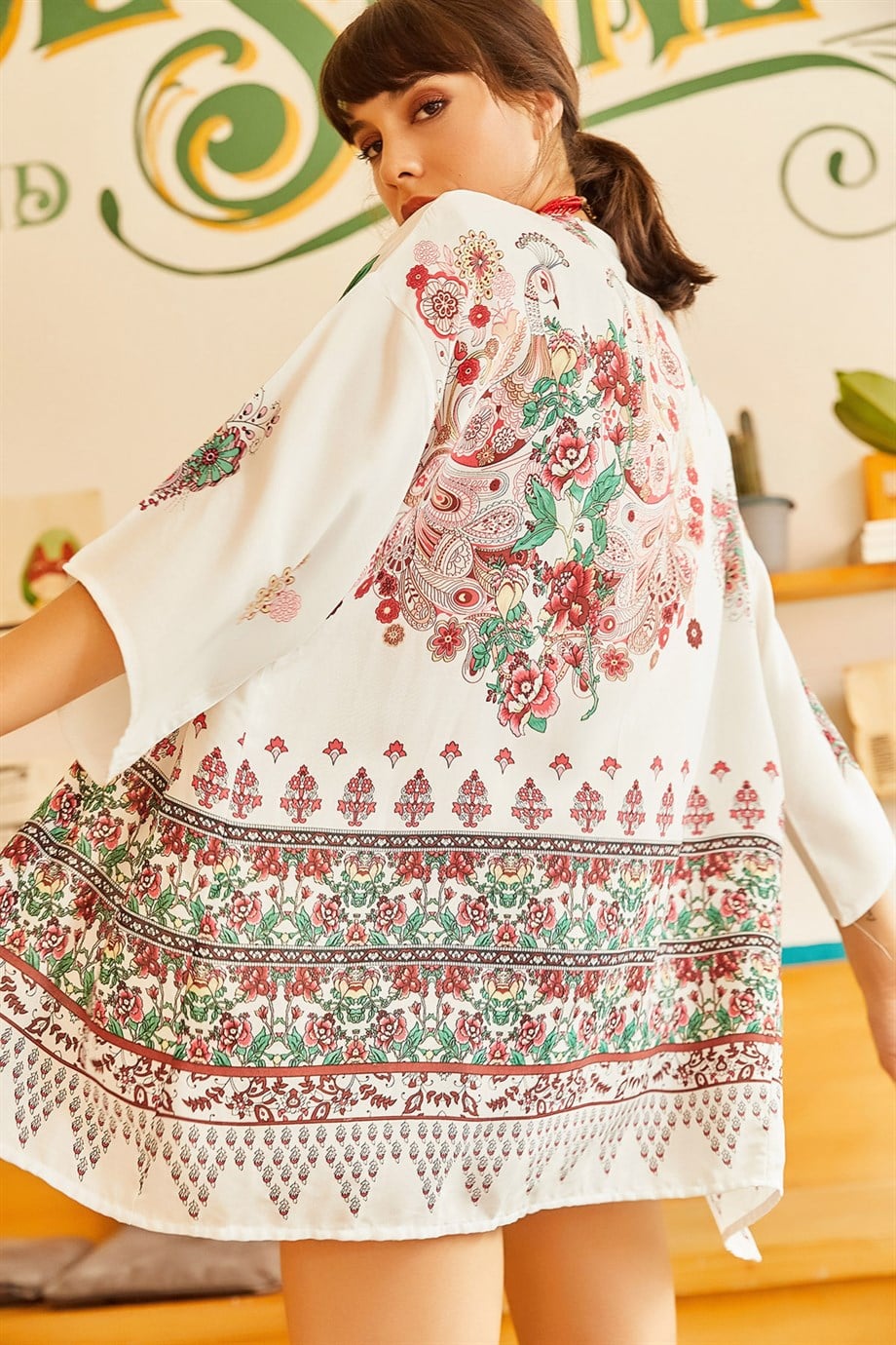 Eteği Sulu Kimono Ekru