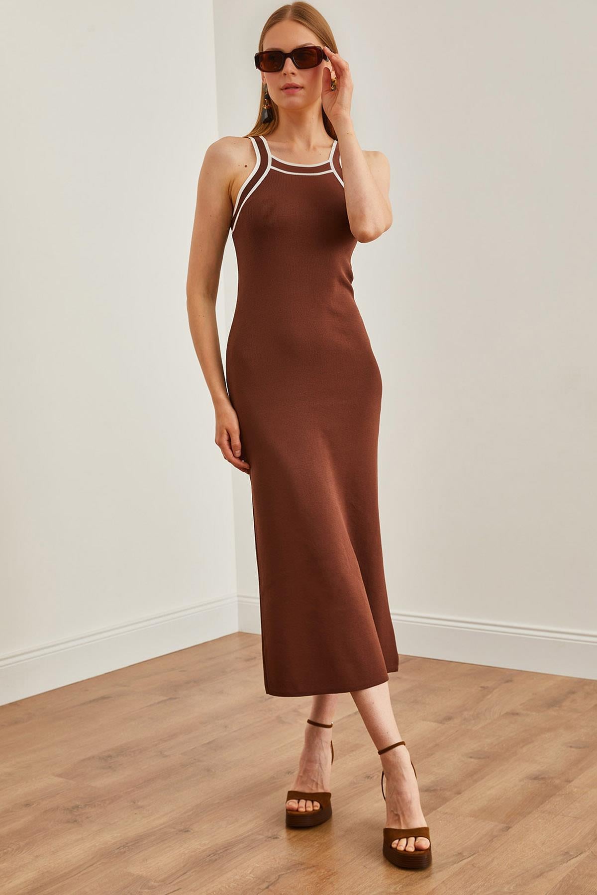 Halter Yaka Maxi Triko Elbise Acı Kahve