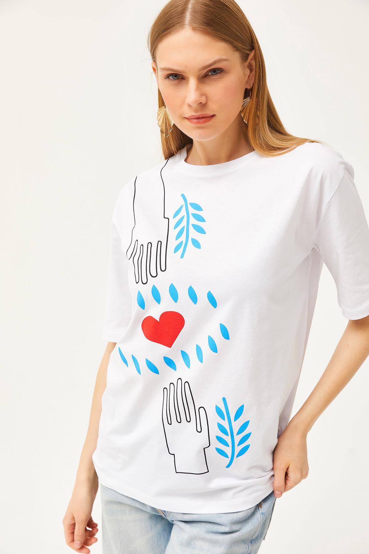 Hand Heart Baskılı Rahat Kalıp Tişört Ekru