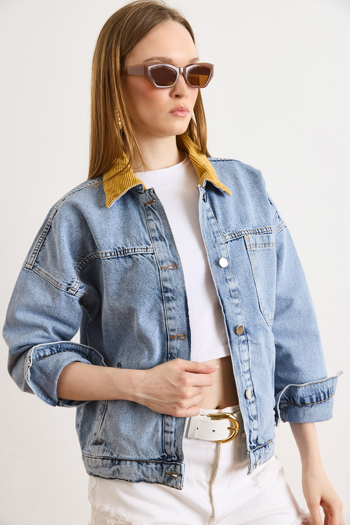 Kadife Yaka Detaylı 3 Cepli Denim Ceket Açık Mavi