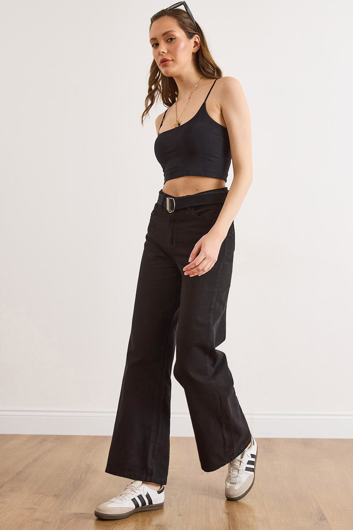 Kemerli Yıkamalı Wide Leg Gabardin Pantolon Siyah