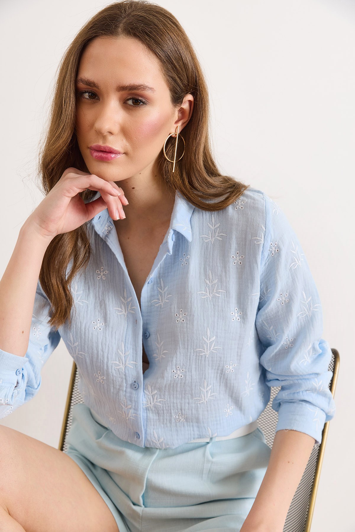 Nakış Detaylı Müslin Gömlek Bebe Mavi Beyaz