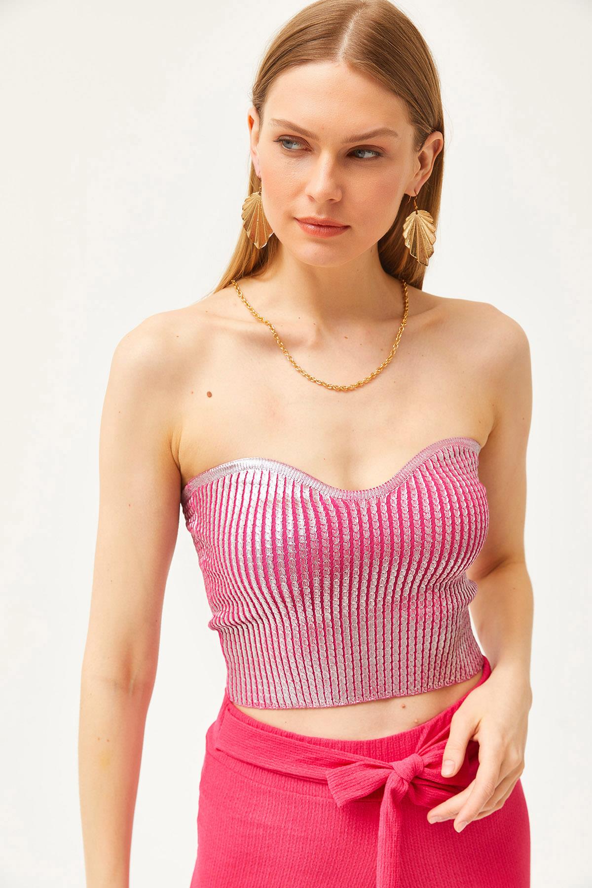 Öpücük Yaka Metalik Straplez Triko Bluz Pembe