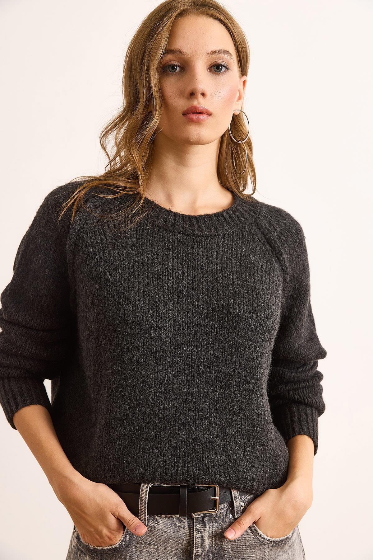 Reglan Kol Yumuşak Dokulu Crop Triko Kazak Antrasit