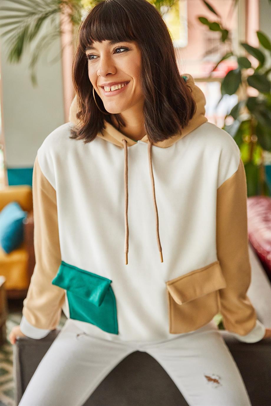 Renk Bloklu İçi Polarlı Sweatshirt Ekru Bej