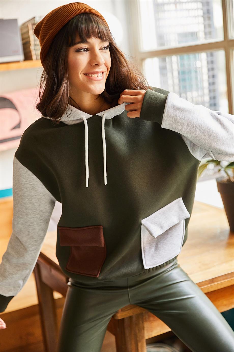 Renk Bloklu İçi Polarlı Sweatshirt Haki Gri