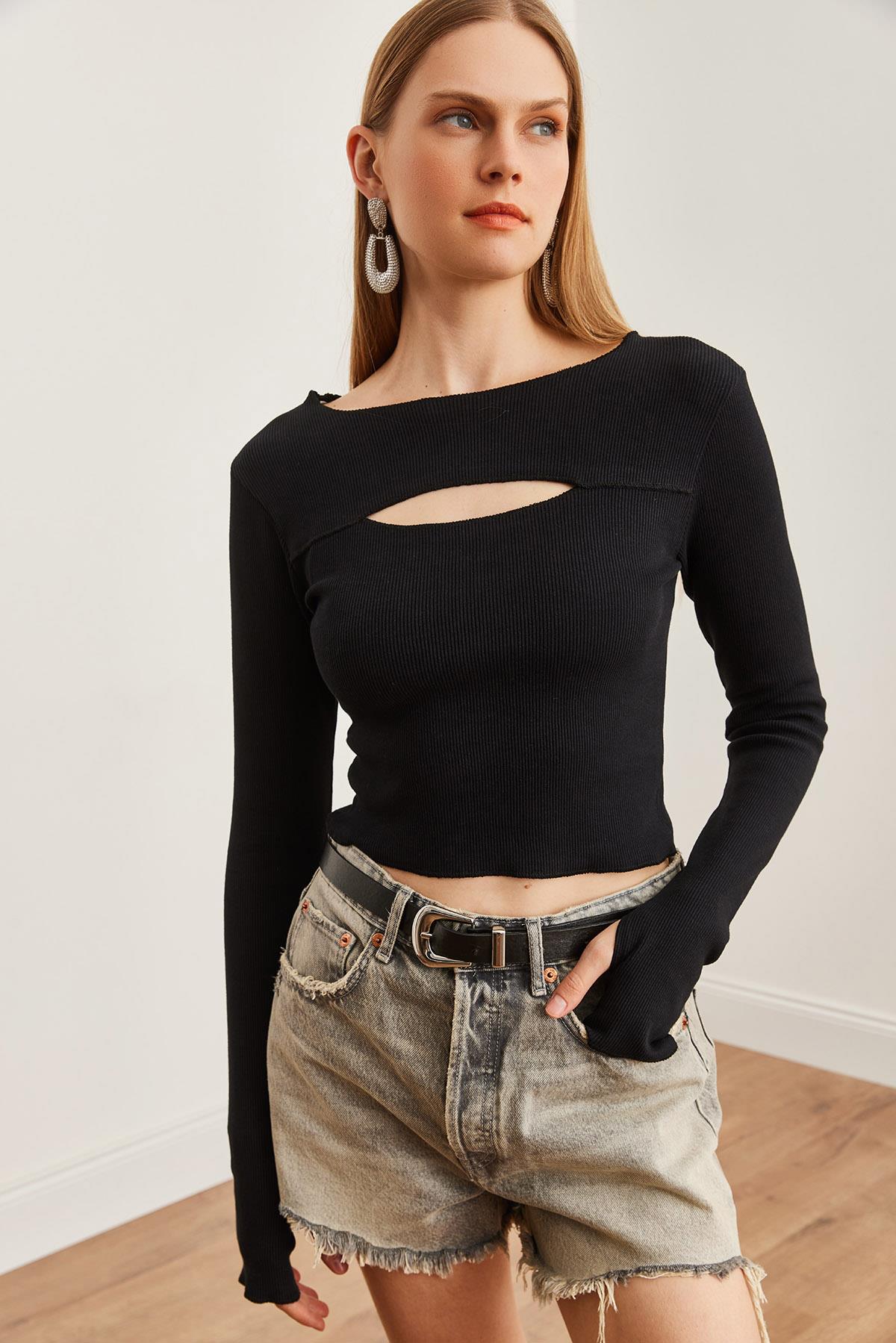 Roba Cut Out Parmak Detaylı Esnek Crop Bluz Siyah