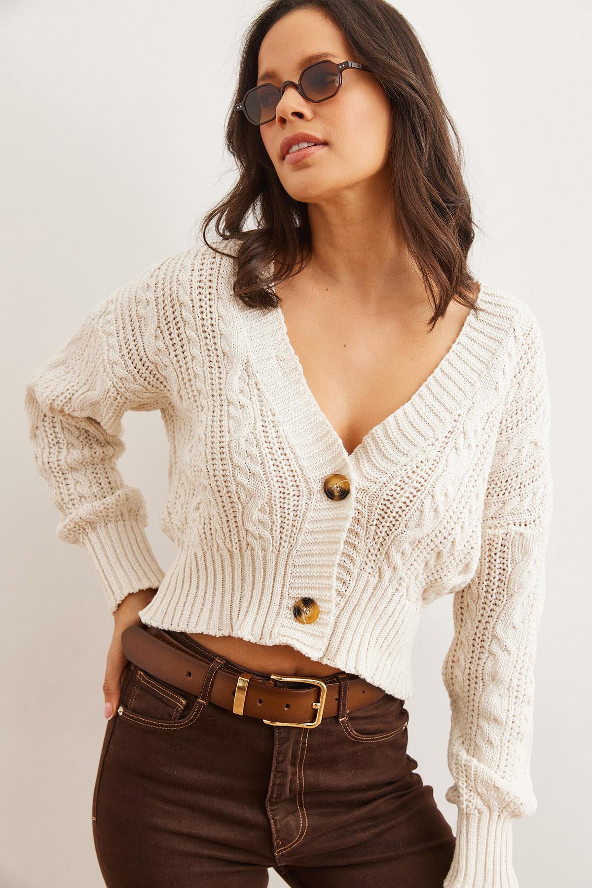 2 Düğmeli Ajurlu Triko Hırka Taş