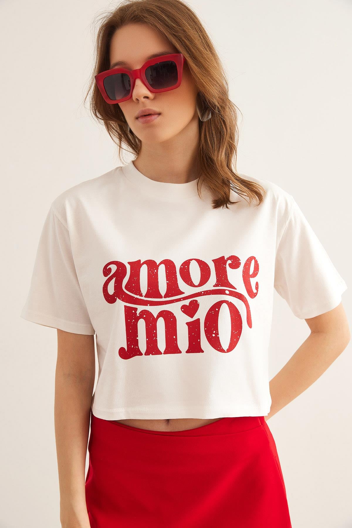 Amore Baskılı Crop Pamuk Tişört Ekru