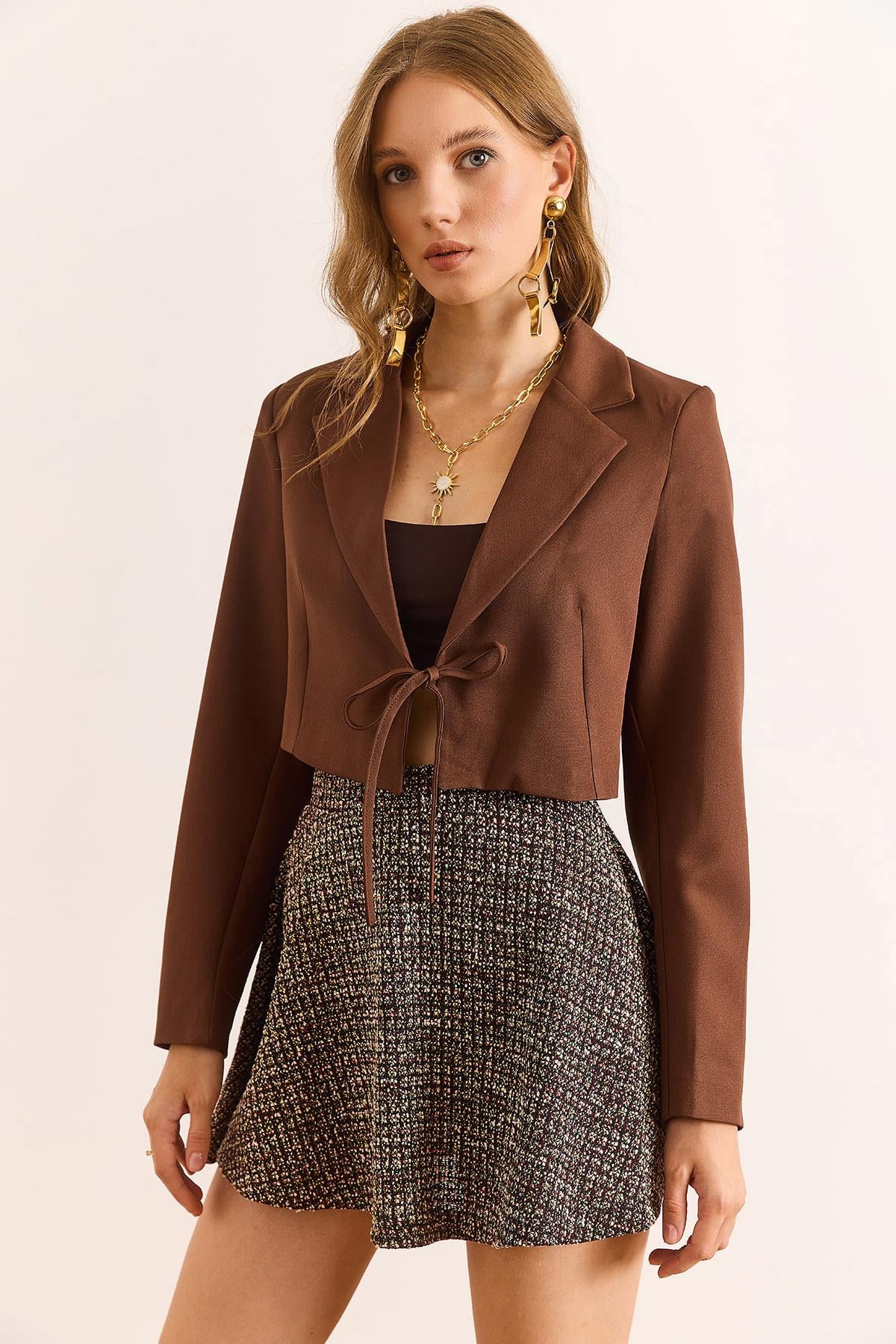 Astarlı Bağcık Detaylı Crop Blazer Ceket Kahverengi