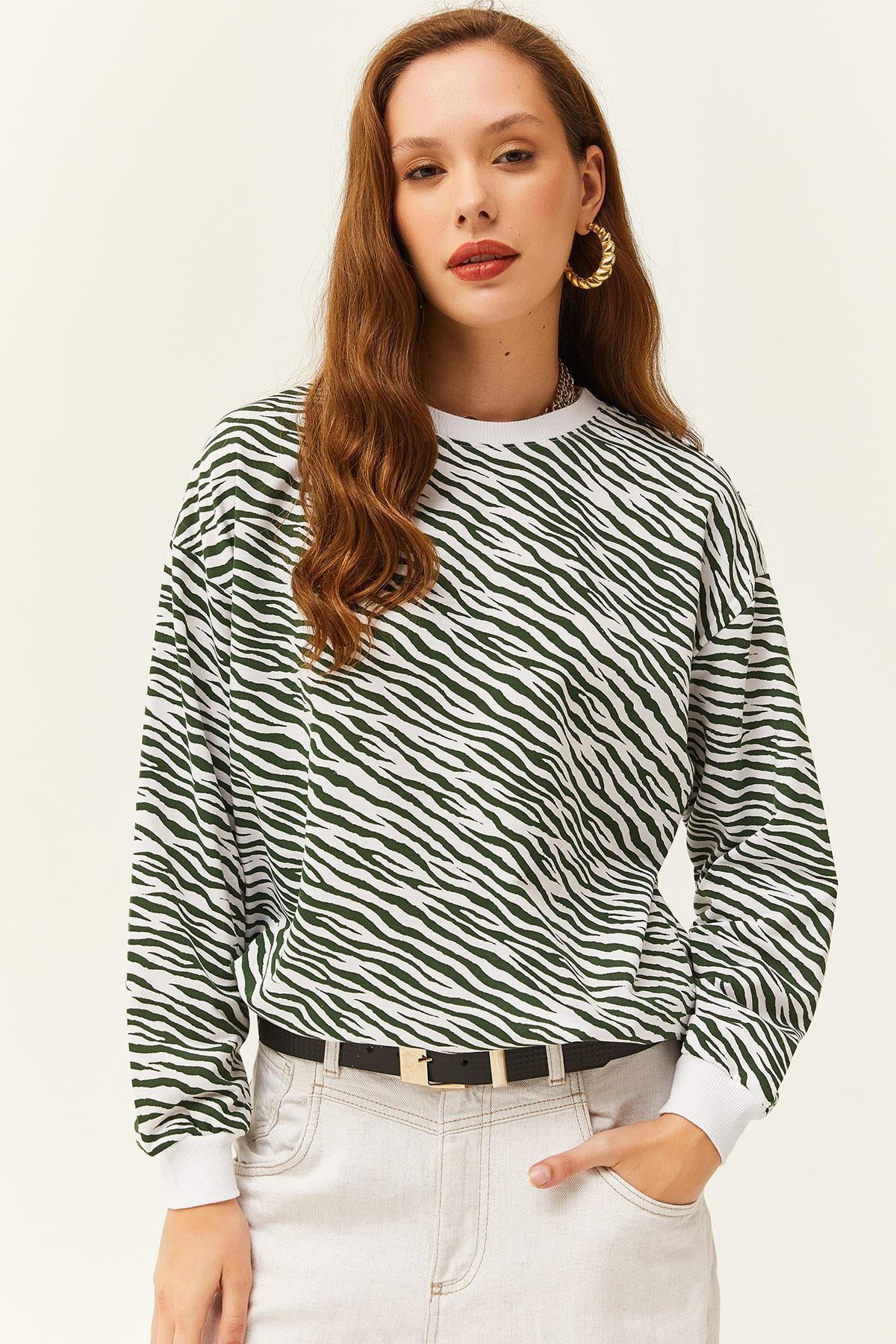 Basic Yumuşak Dokulu Salaş Sweatshirt Zebra Yeşil