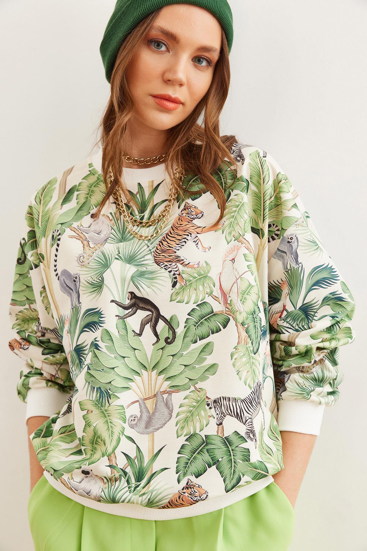 Basic Yumuşak Dokulu Salaş Sweatshirt Jungle Ekru