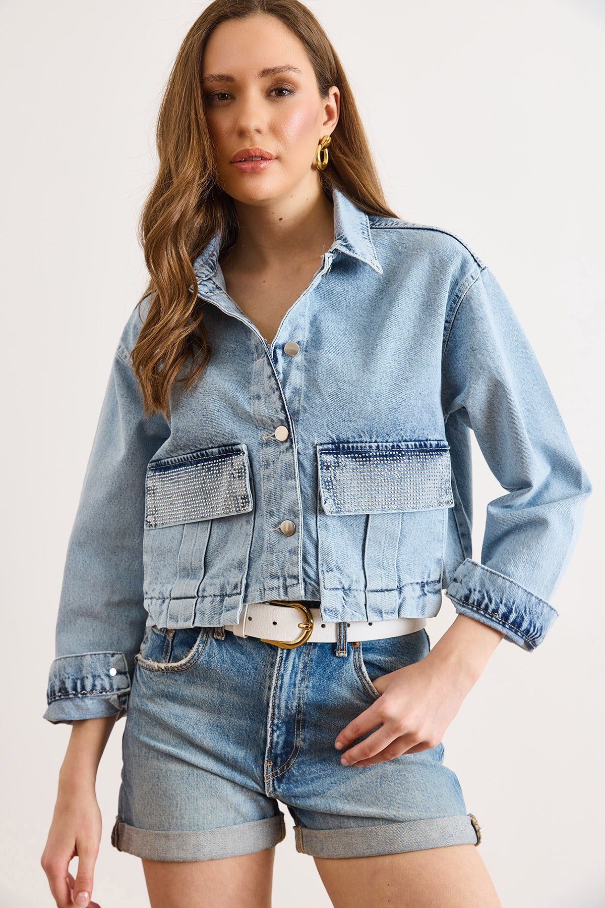 Cep Taş Detaylı Crop Denim Ceket Mavi