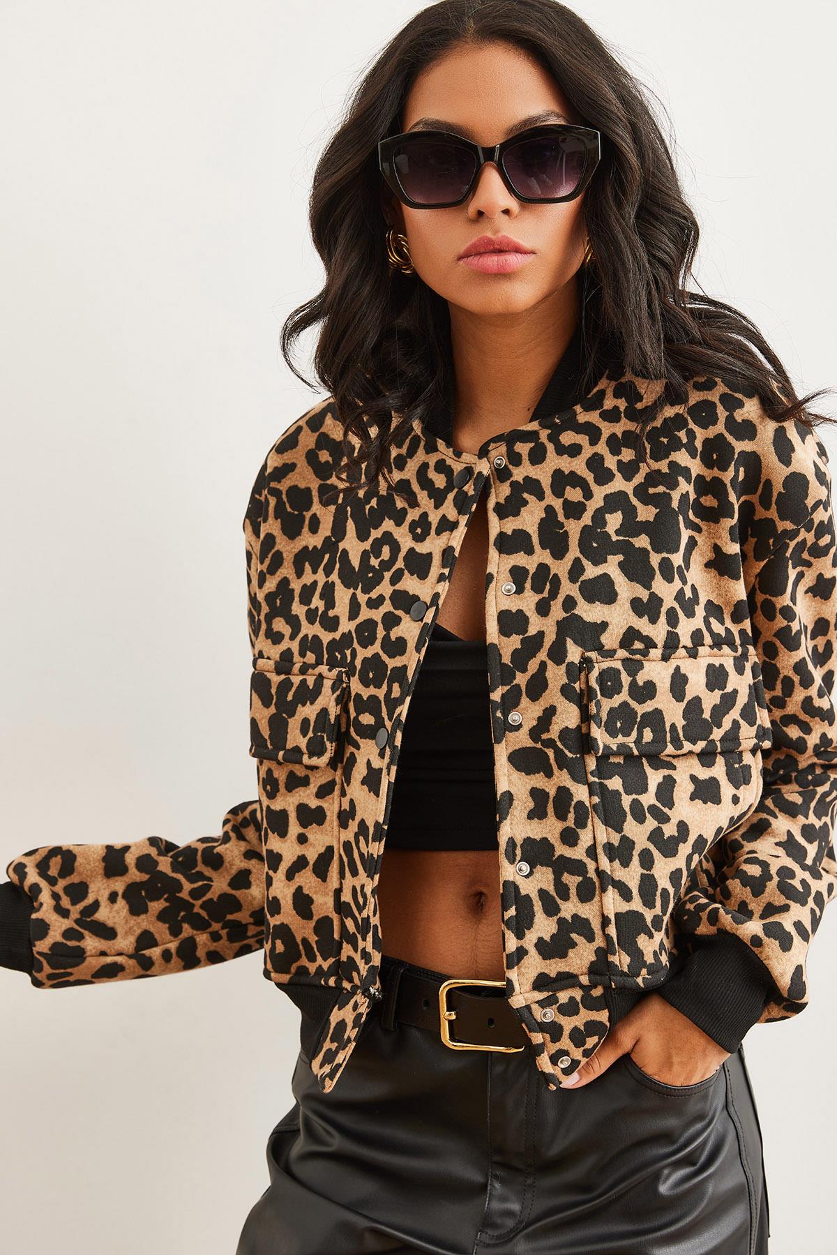 Cepli Çıtçıt Kapama İçi Polarlı Crop Ceket Leopar Camel