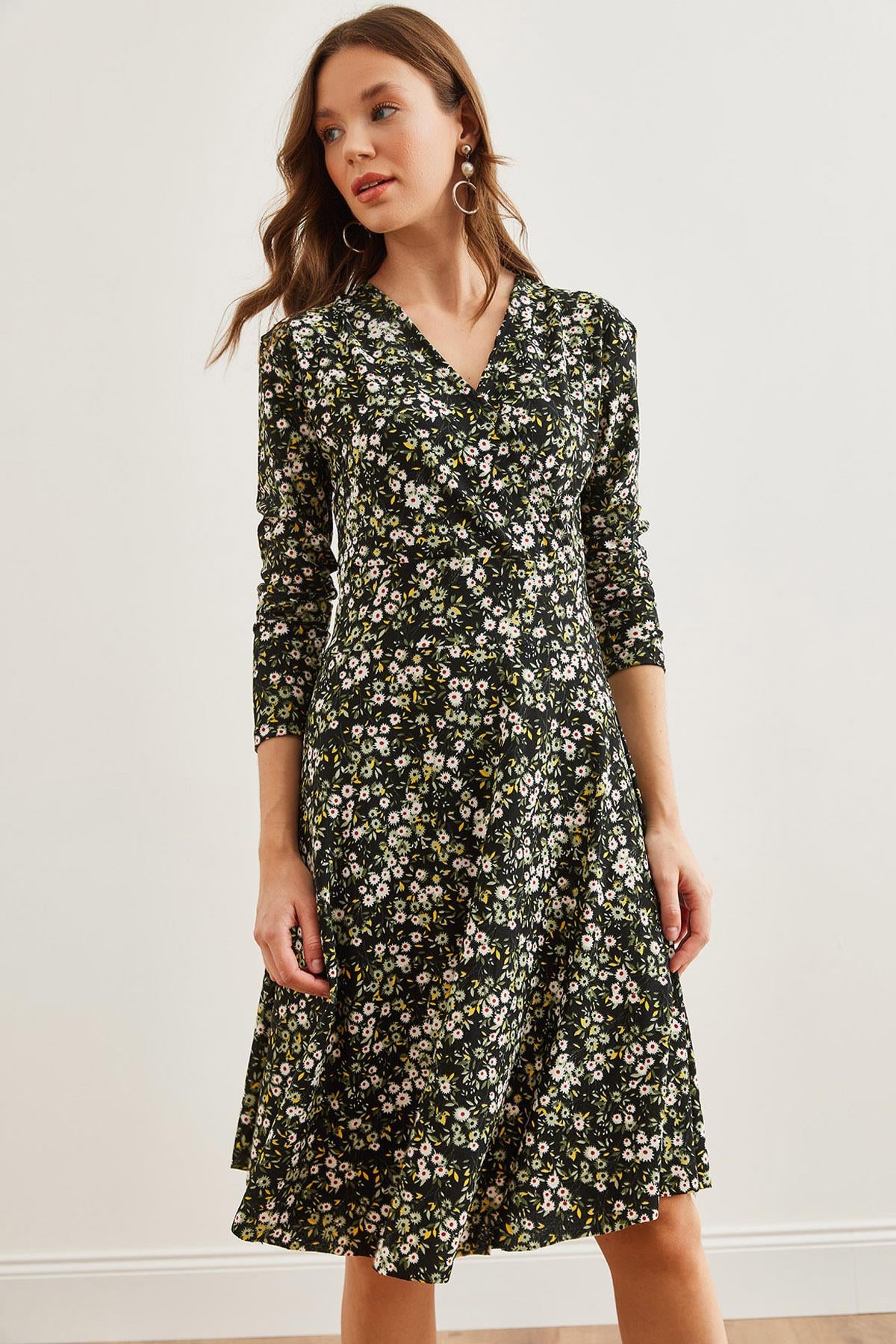 Çiçekli Kruvaze Örme Elbise Papatya Yeşil