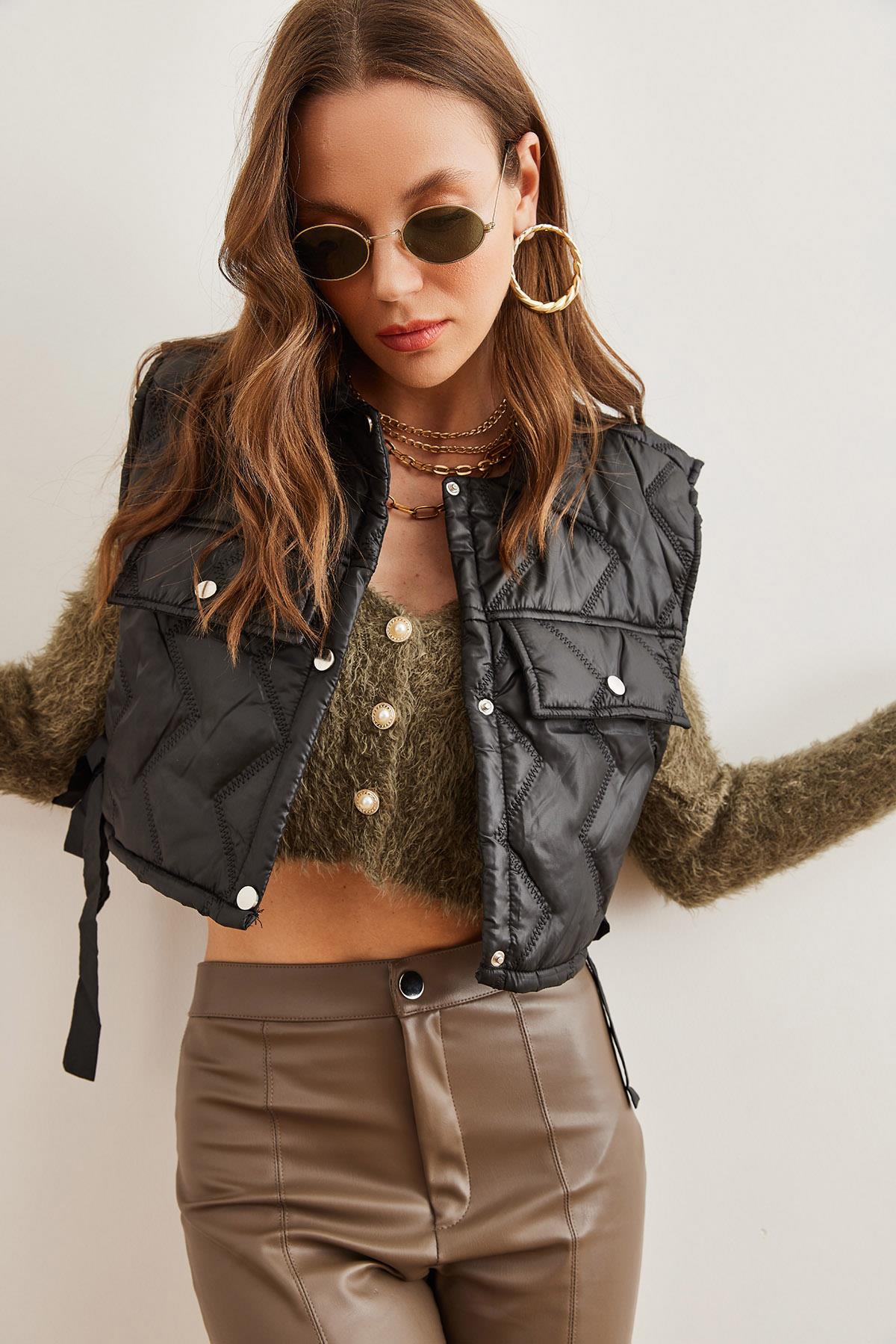 Çift Cepli Astarlı Kapitone Şişme Yelek Siyah