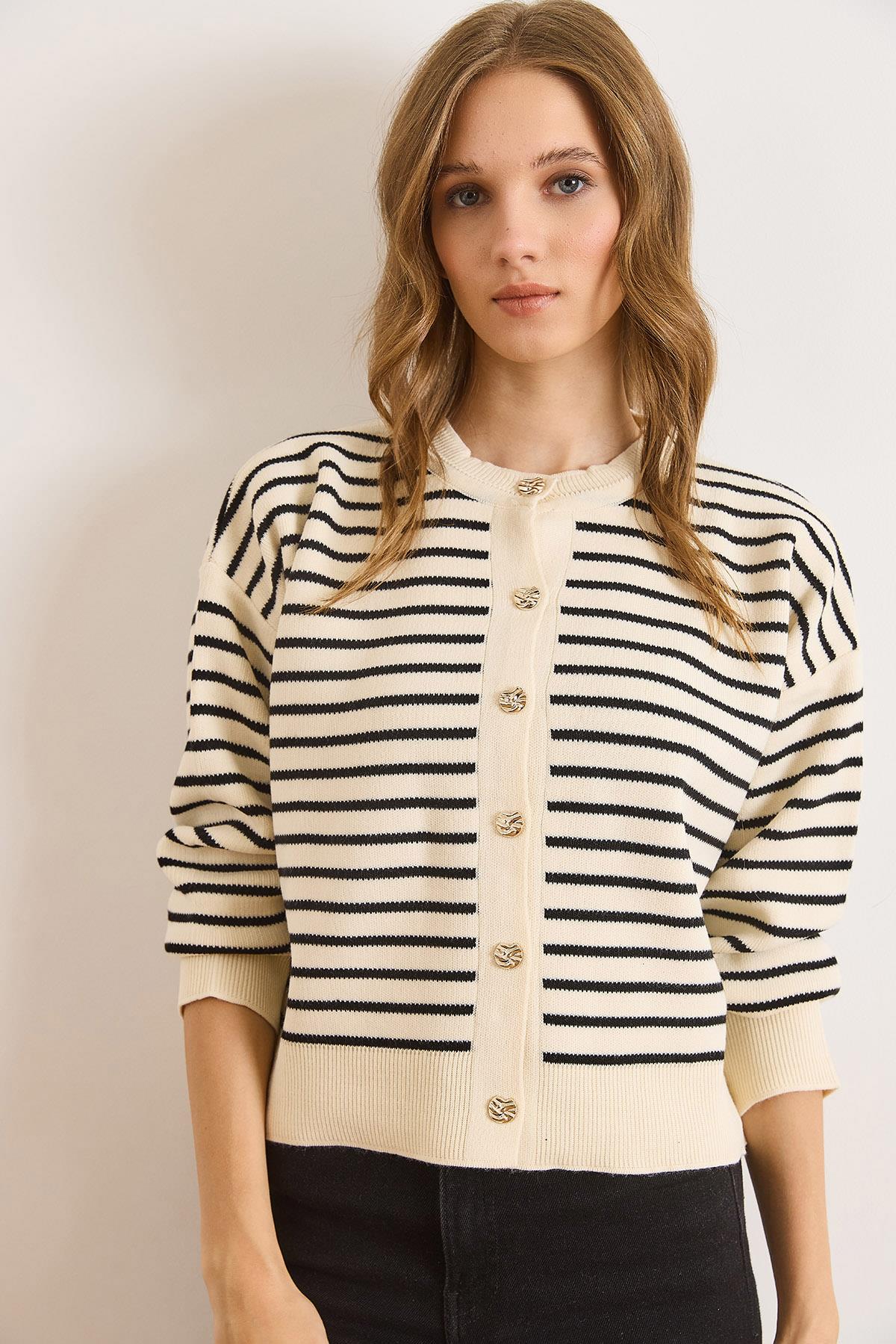 Çizgi Detaylı Bisiklet Hırka Triko Hırka Beyaz Siyah