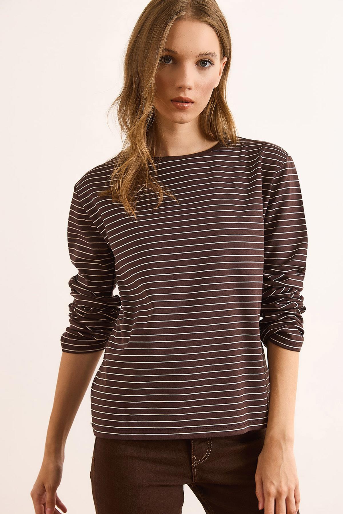 Çizgili Yumuşak Dokulu Basic Sweatshirt Kahverengi