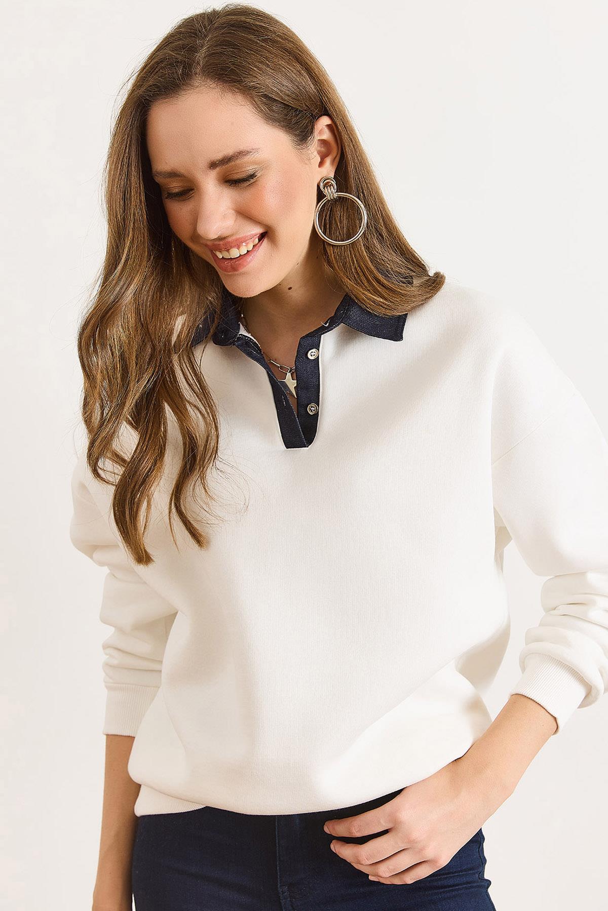 Denim Yaka Düğmeli Şardonlu Kalın Sweatshirt Beyaz