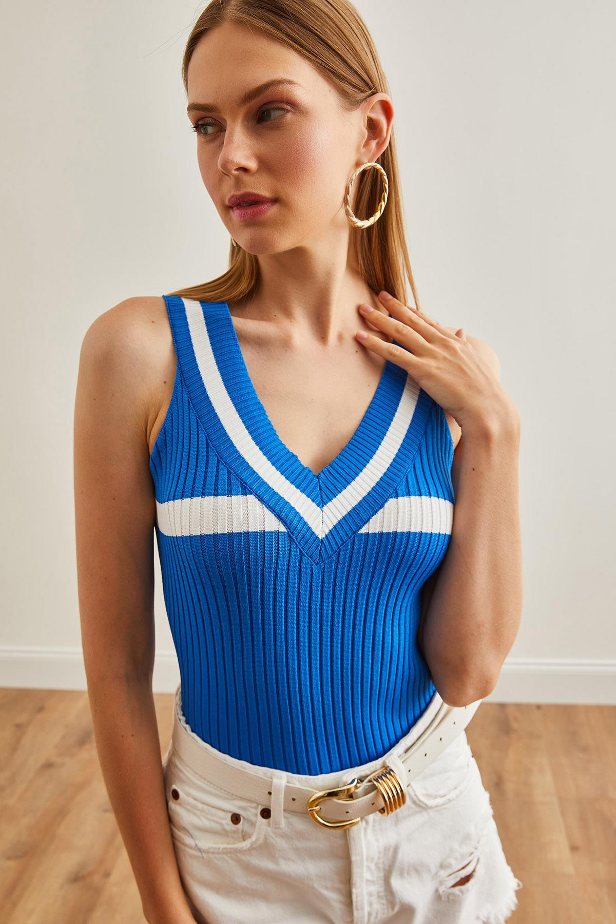 Derin V Yaka Şeritli Fitilli Triko Bluz Saks Mavi