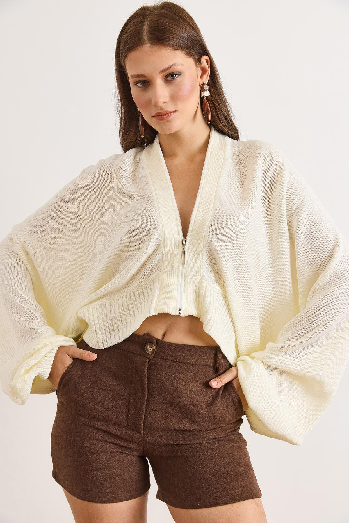 Fermuarlı Yarasa Loose Fit Hırka Ekru
