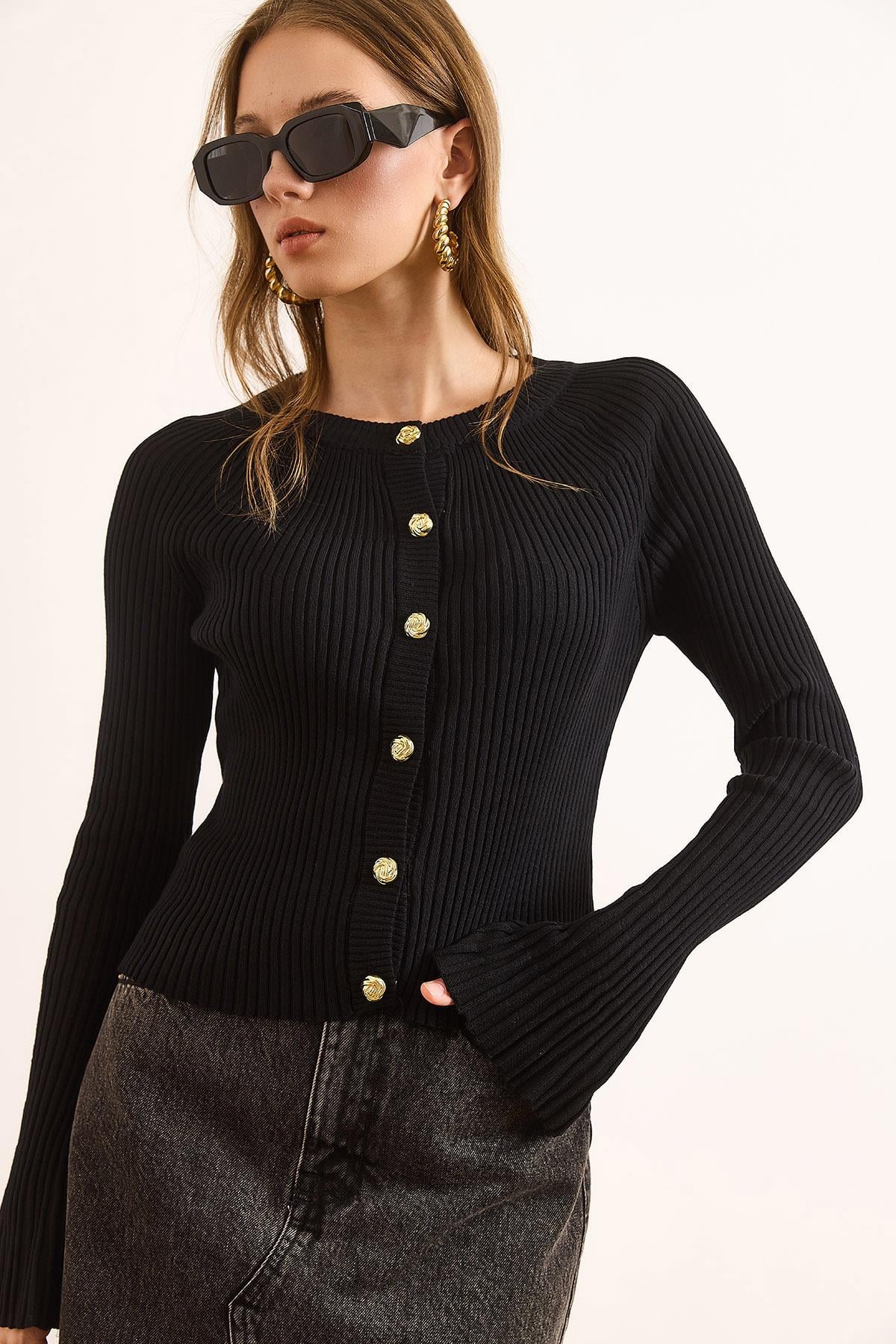 Gold Düğmeli İspanyol Kol Fitilli Hırka Siyah