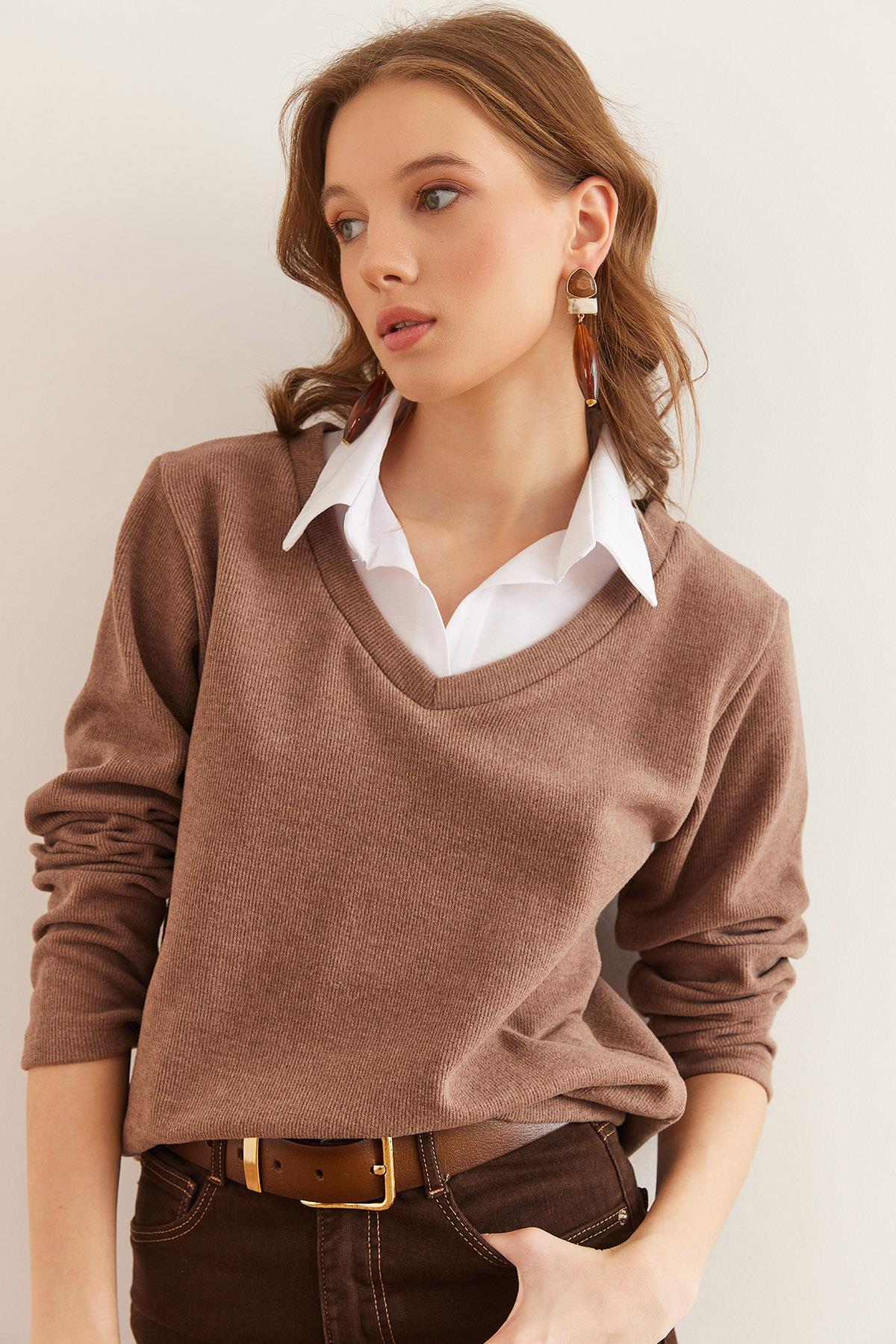 Gömlek Yaka Detaylı Selanik Bluz Camel