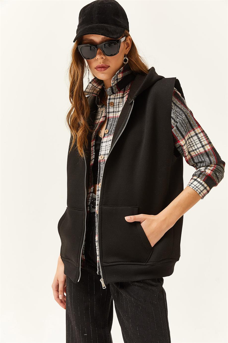 Kanguru Cepli Kapüşonlu Şardonlu Oversize Yelek Siyah