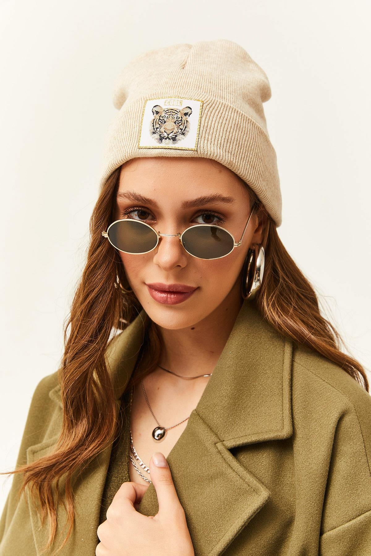 Kaplan Nakışlı Triko Bere Taş