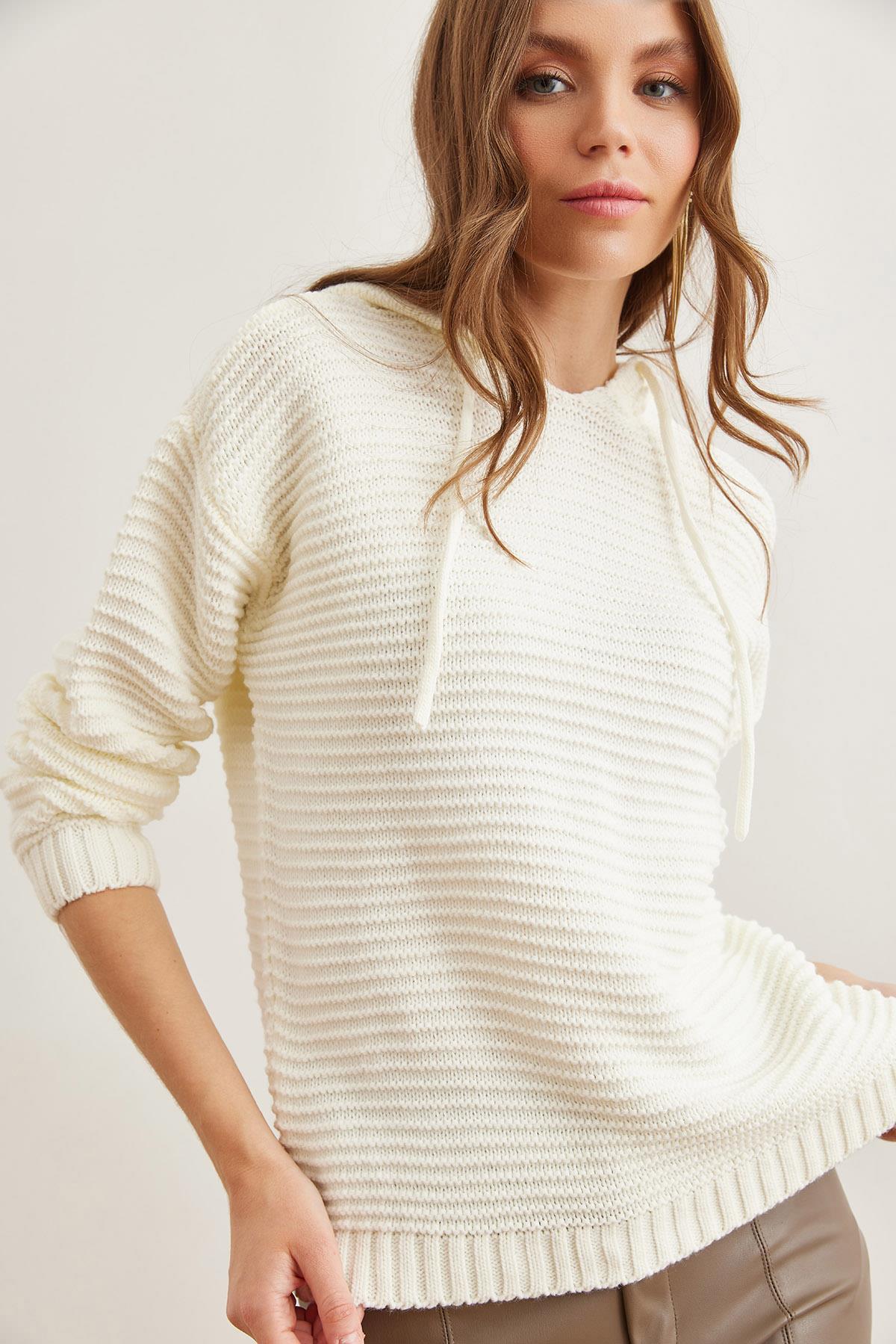 Kapşonlu Triko Kazak Ekru