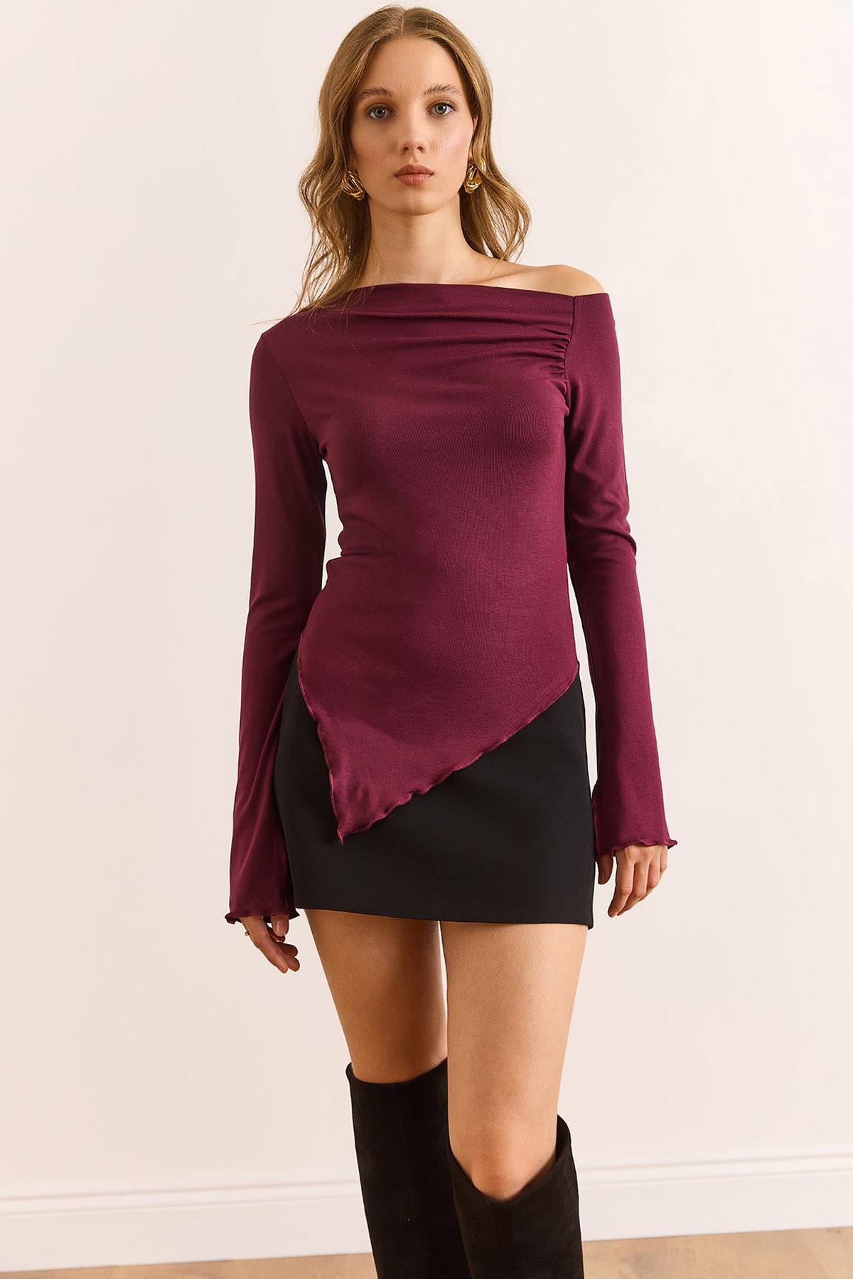 Kayık Yaka Manşeti Yırtmaçlı Soft Touch Bluz Bordo