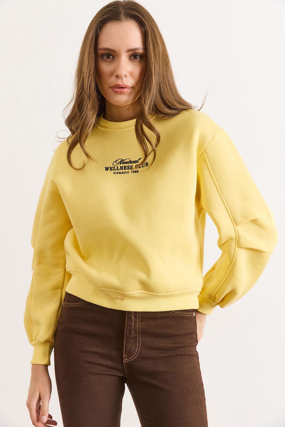Kol Detaylı Nakışlı Şardonlu Sweatshirt Sarı