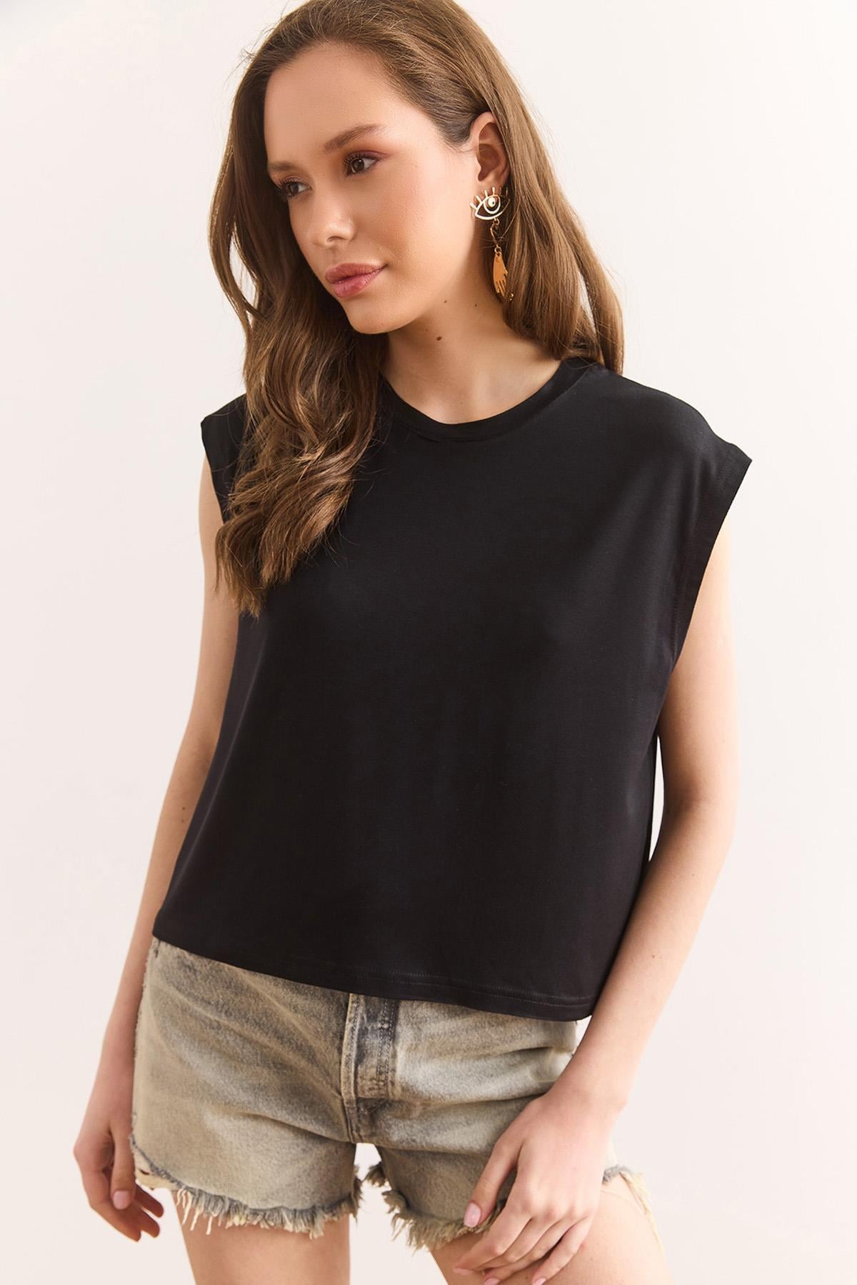 Kolsuz Crop Dökümlü Top Bluz Siyah