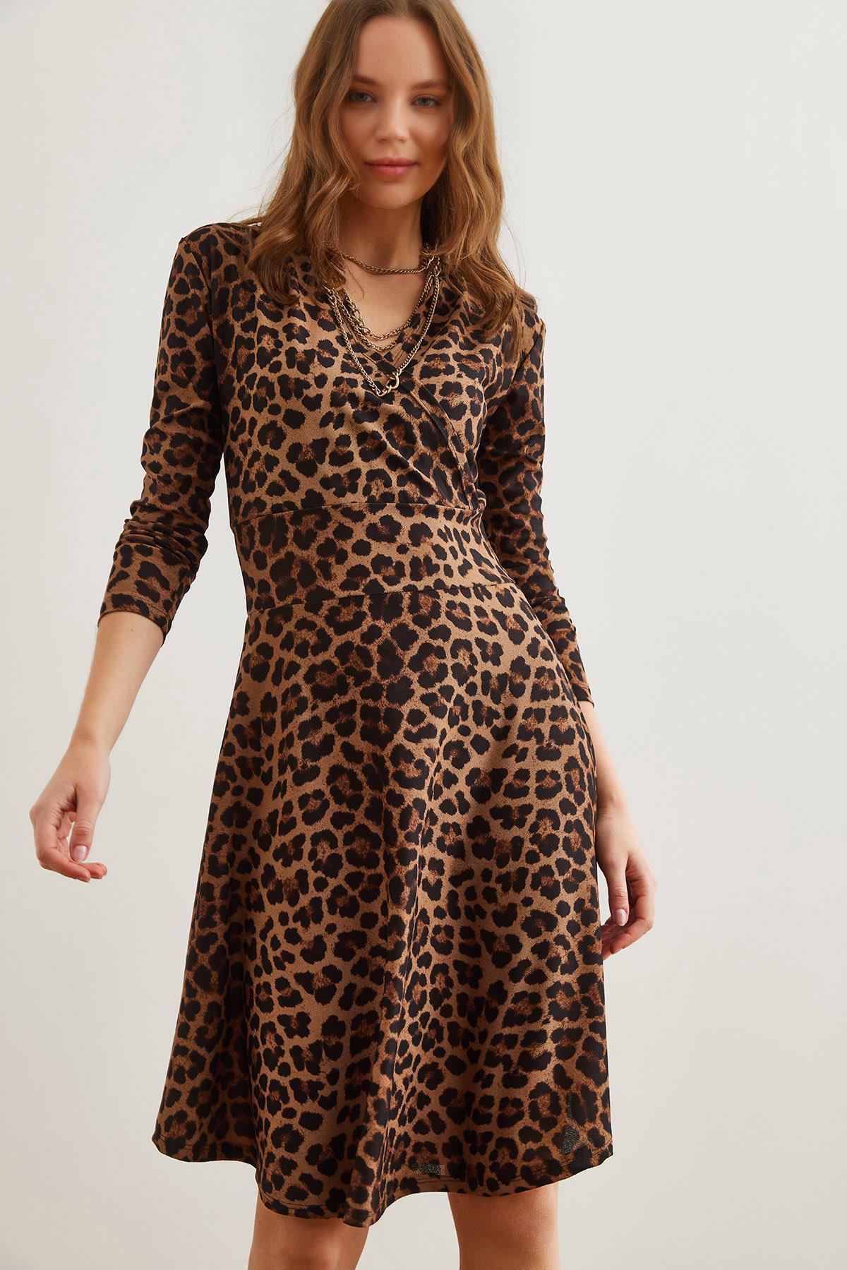 Kruvaze Örme Elbise Leopar Kahve