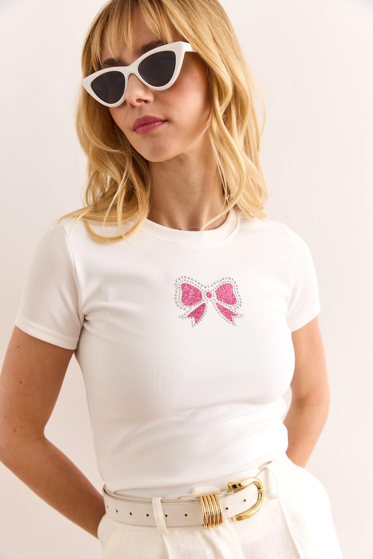 Payet Fiyonk Detaylı İnce Fitilli Crop Bluz Beyaz