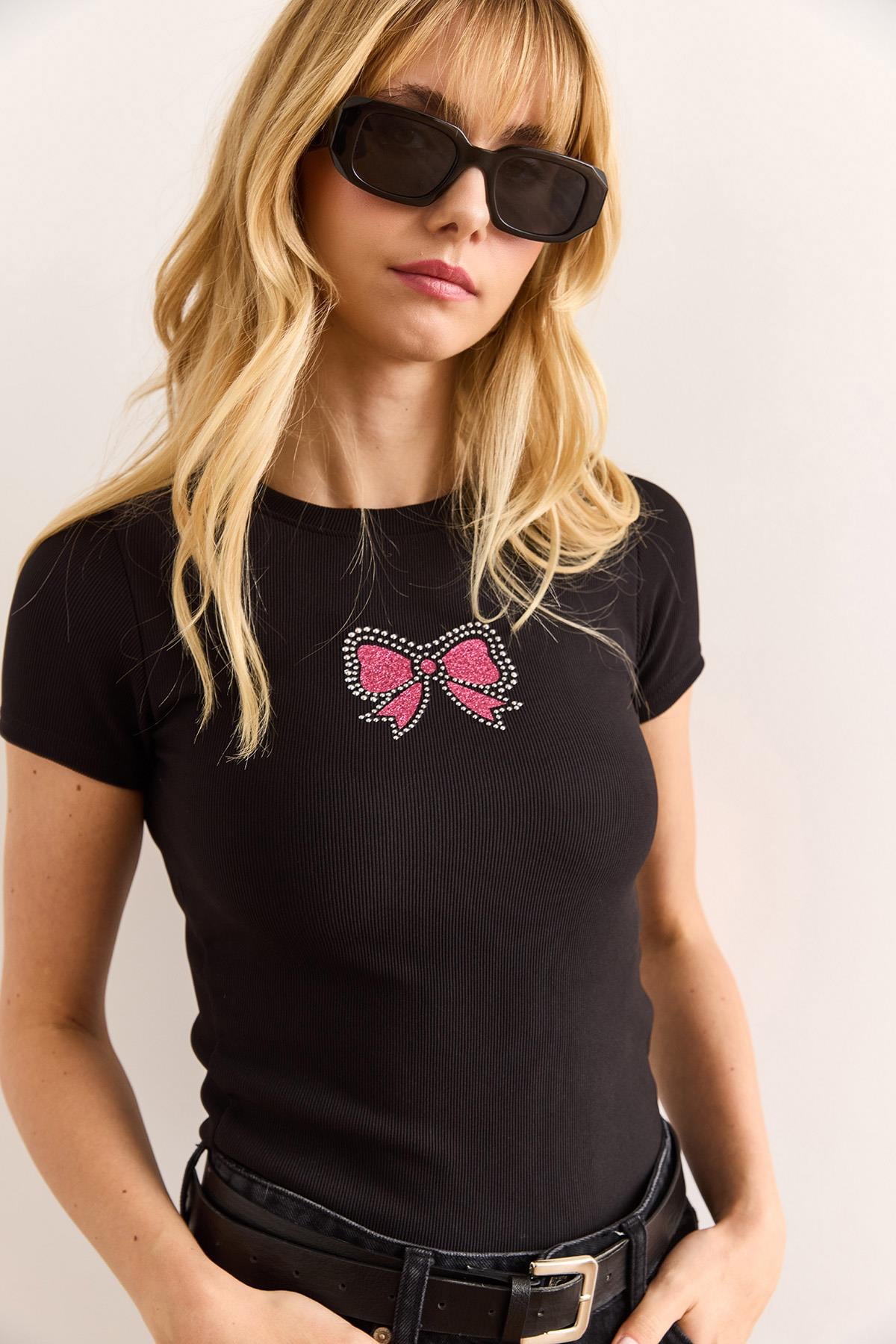 Payet Fiyonk Detaylı İnce Fitilli Crop Bluz Siyah