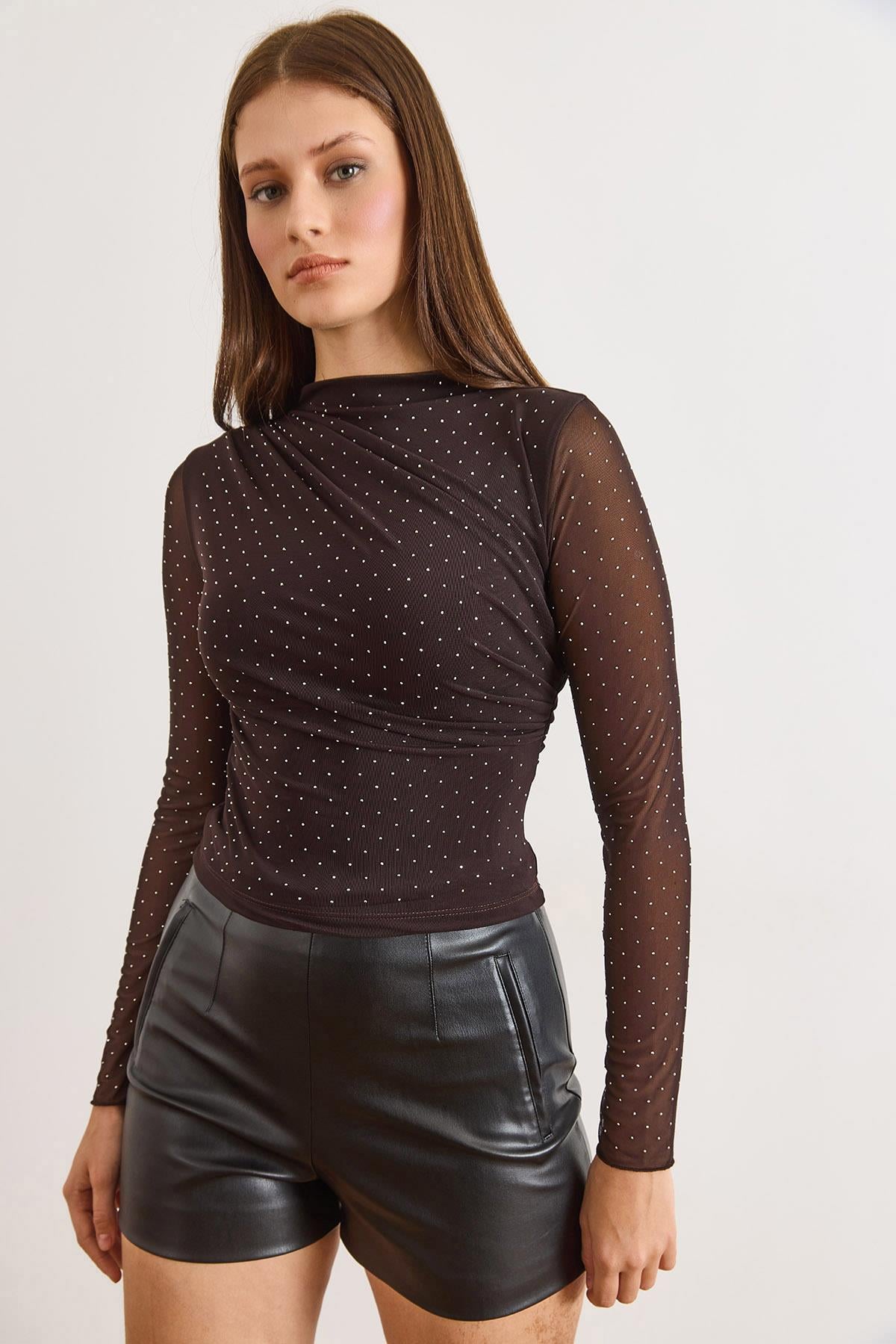 Payetli Drape Detaylı Astarlı Şık Tül Bluz Acı Kahve