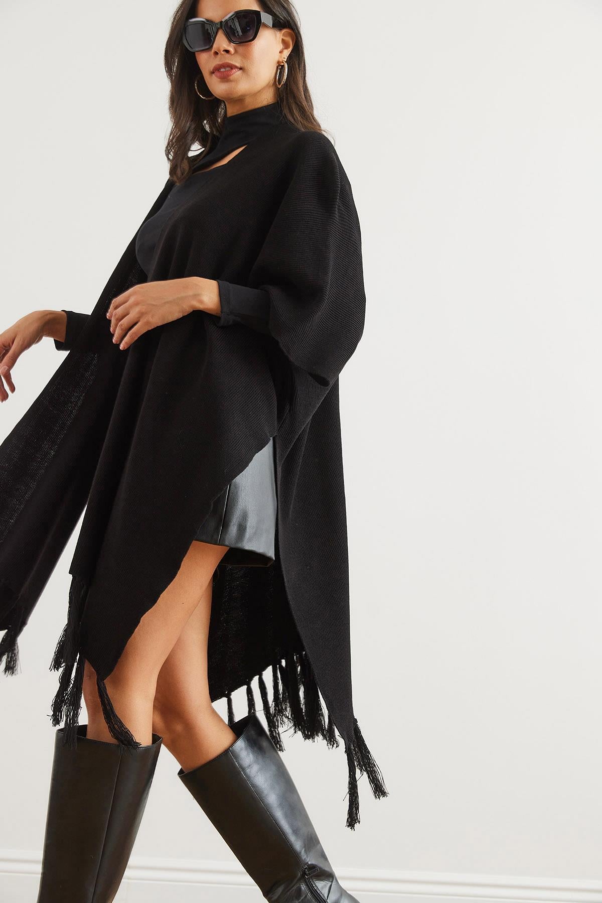 Püsküllü Panço Hırka Siyah