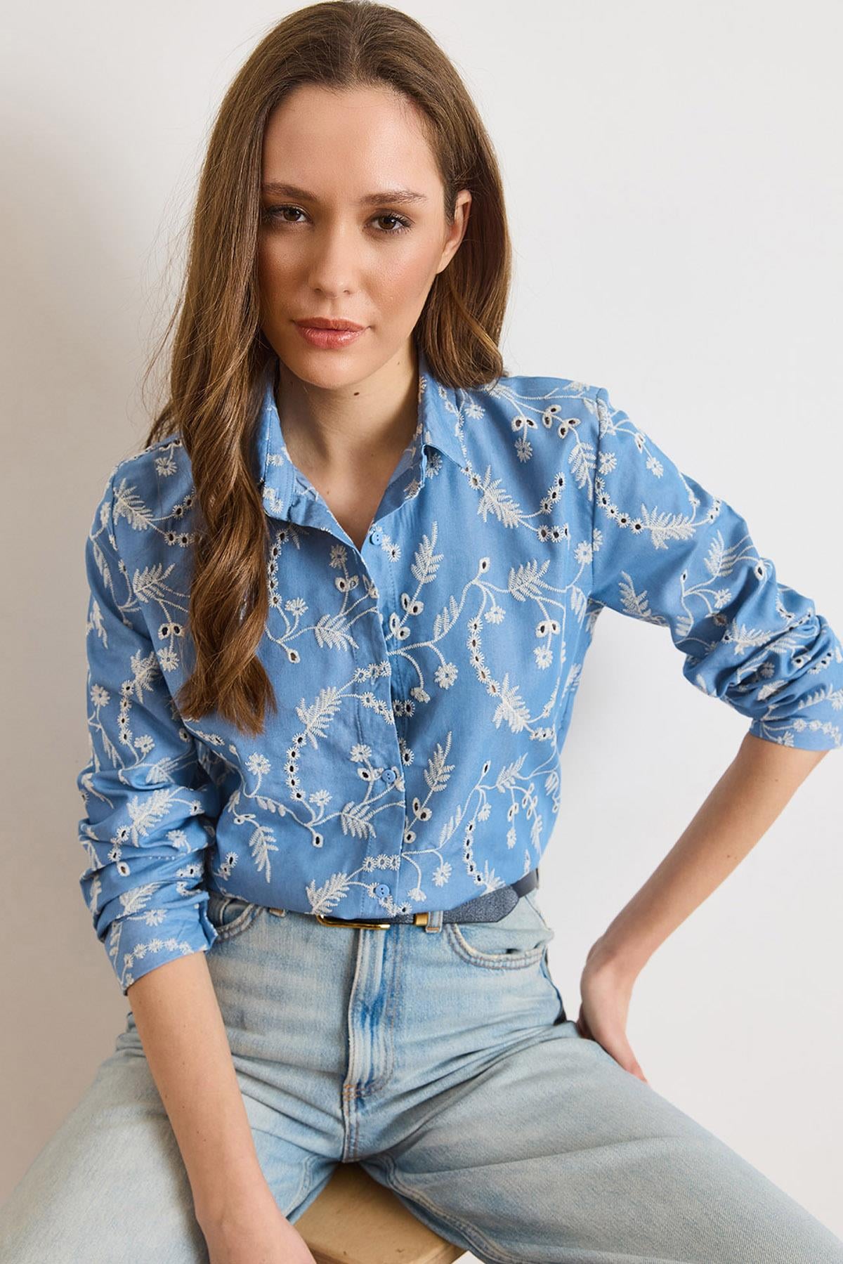 Sarmaşık Fistolu Denim Görünümlü Gömlek Açık Mavi