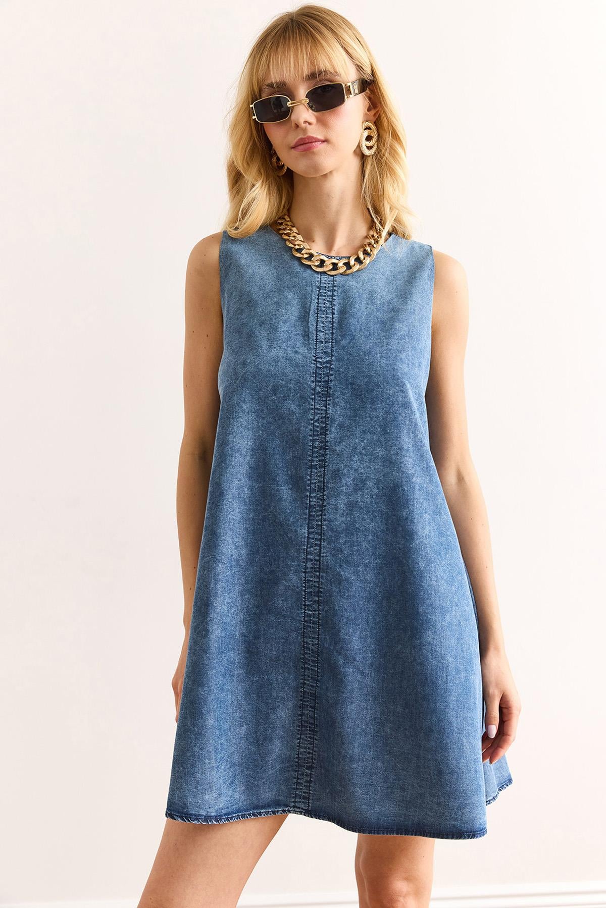 Sırtı Fermuarlı Dikiş Detaylı Denim Çan Elbise Mavi