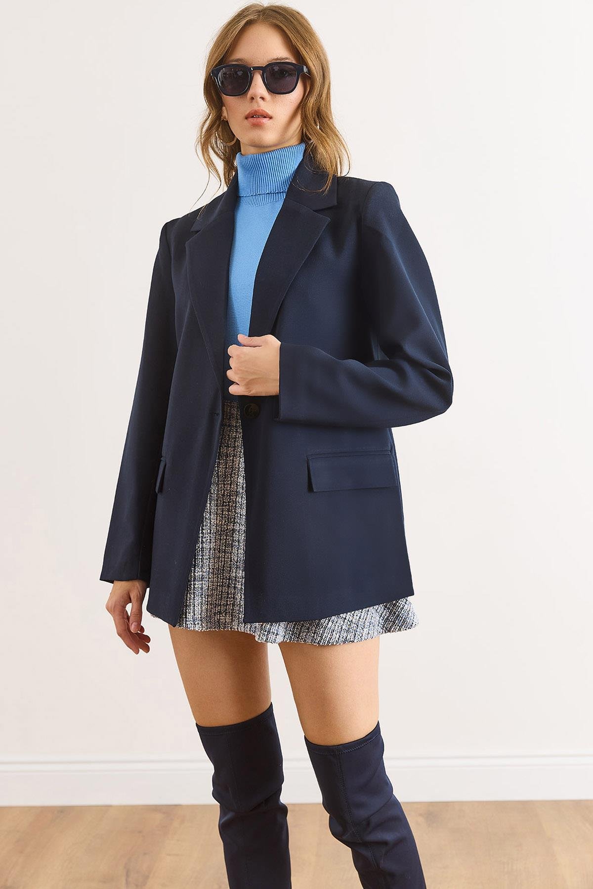 Tek Düğmeli Astarlı Cep Kapaklı Premium Blazer Ceket Lacivert