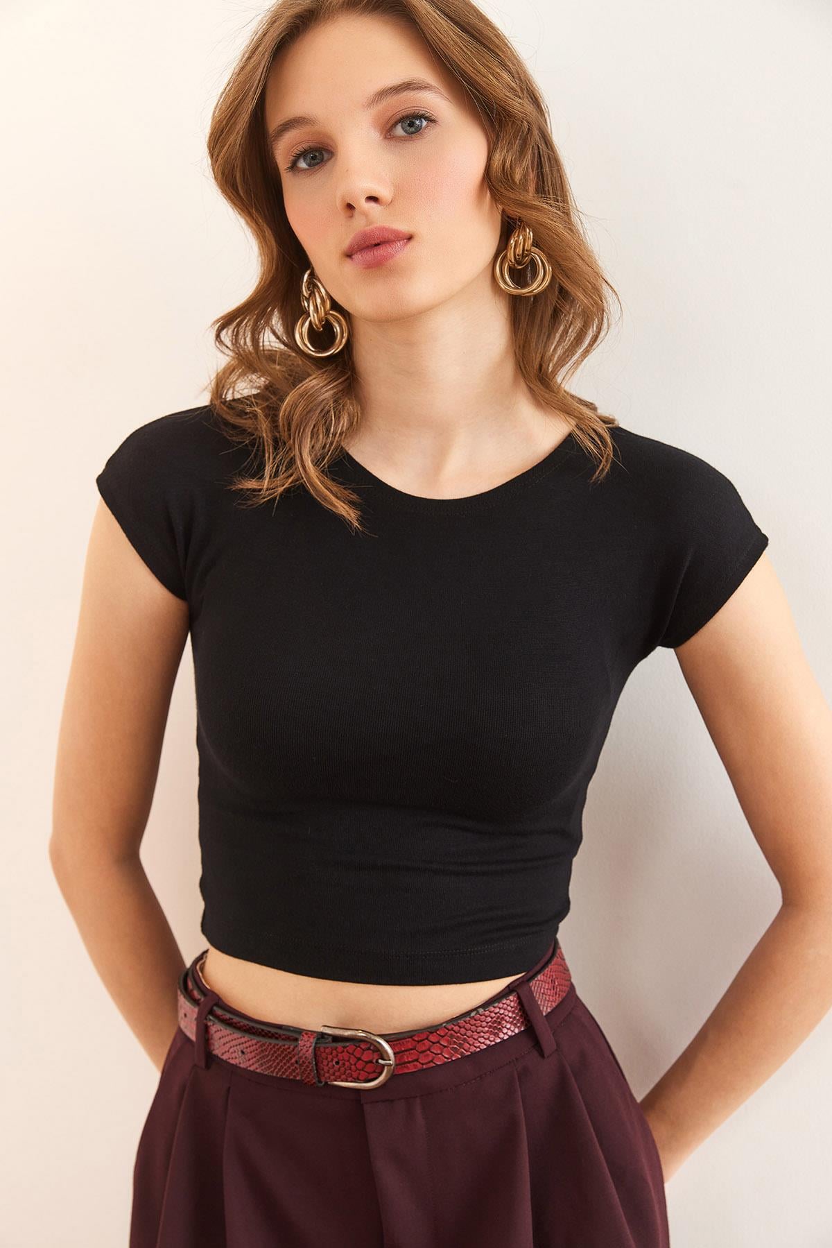 Yarasa Crop Viskon Bluz Siyah
