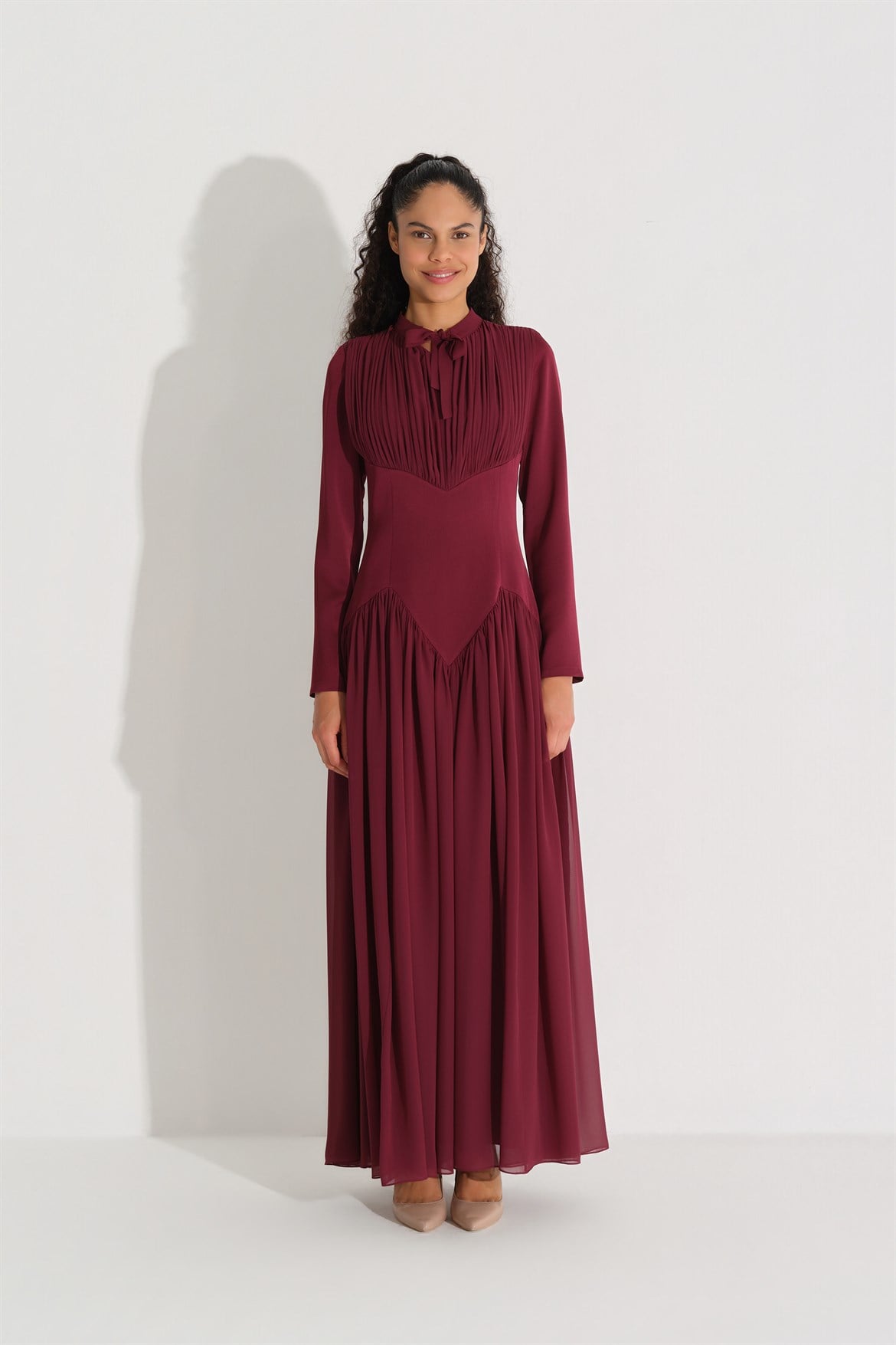 BEL FORMU KORSE GÖRÜNÜMLÜ KREP ELBİSE Bordo