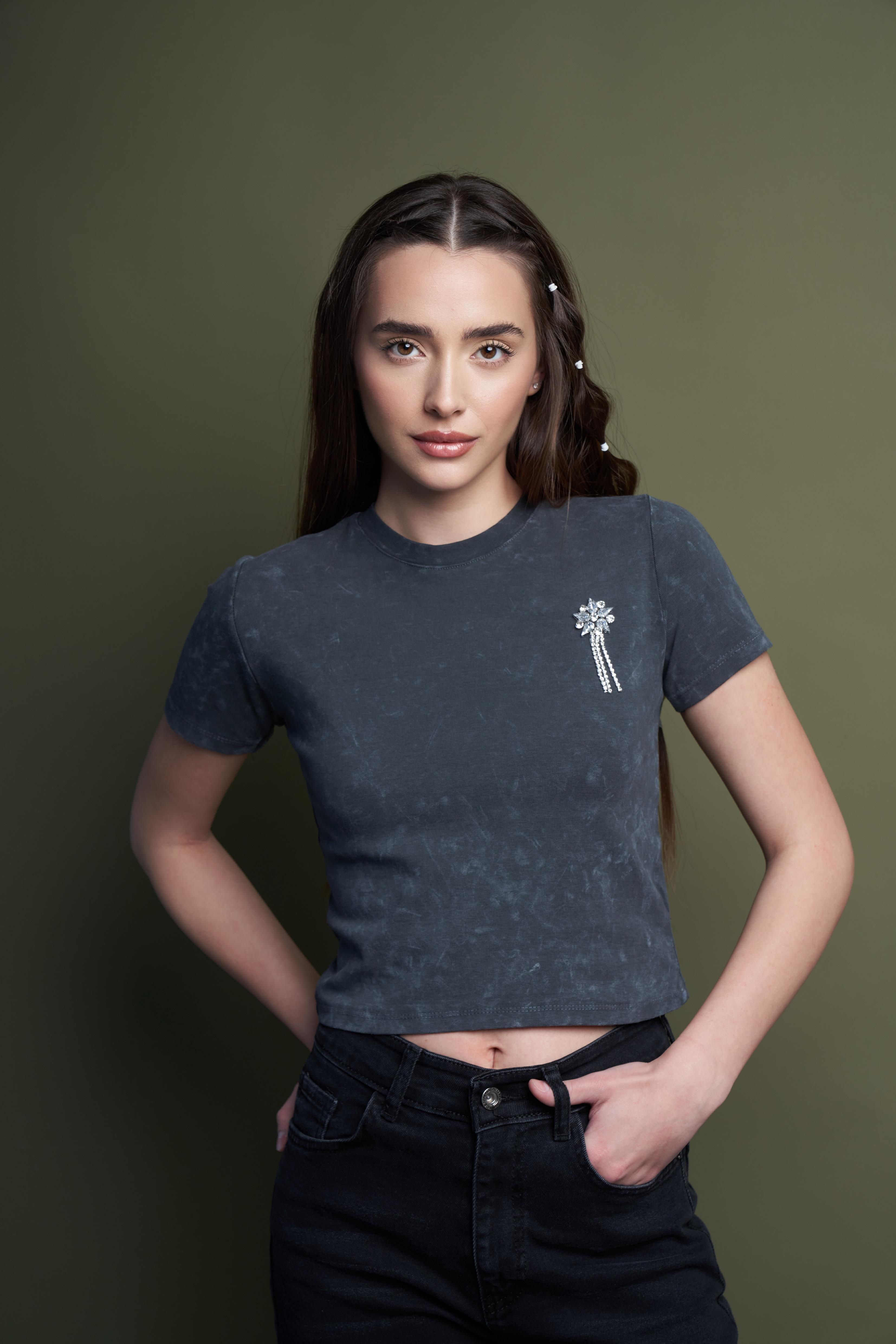 Eskitme Yıkamalı Crop T-shirt Antrasit