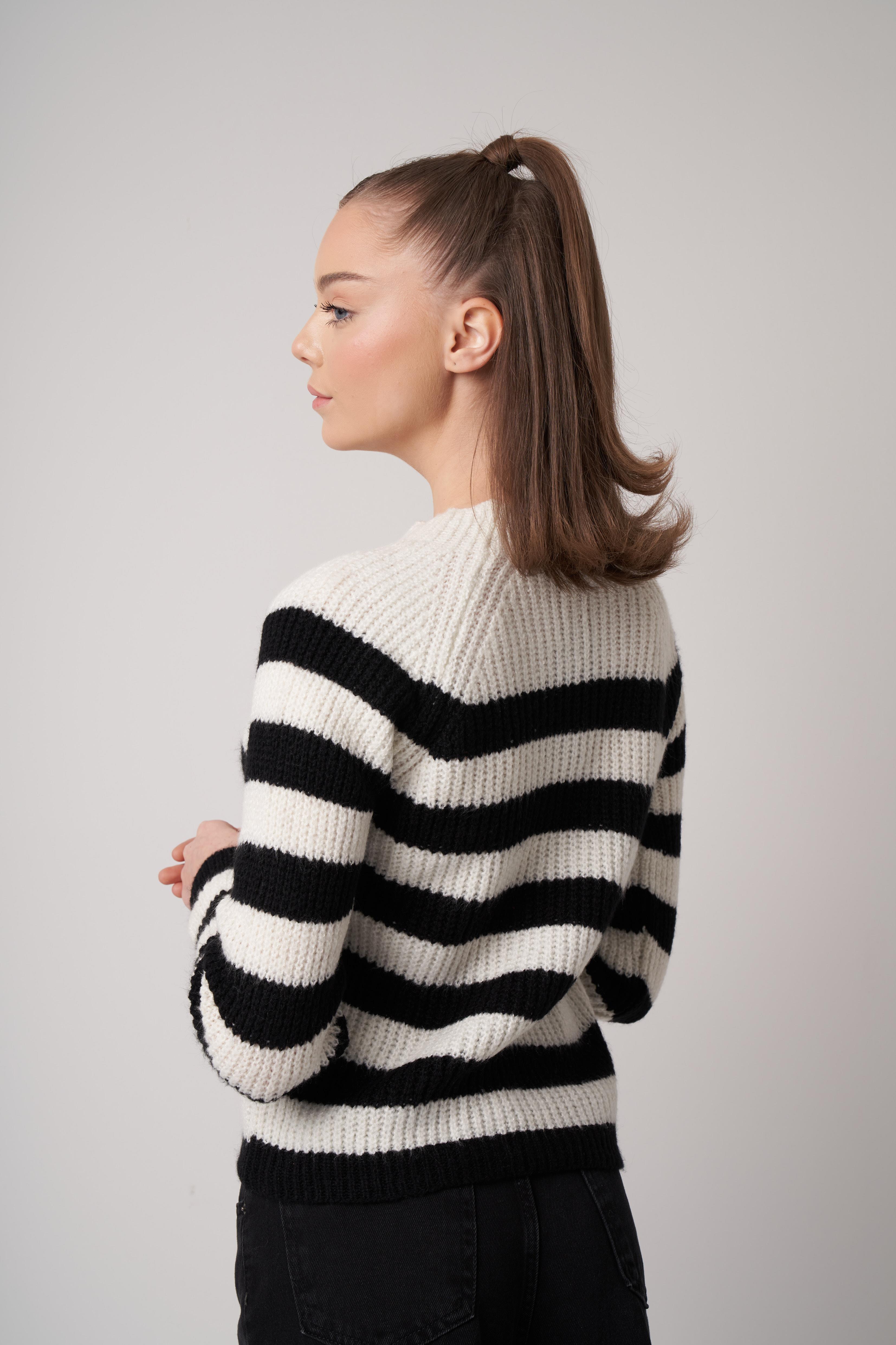 Bisiklet Yaka Çizgili Triko Kazak Krem-Siyah