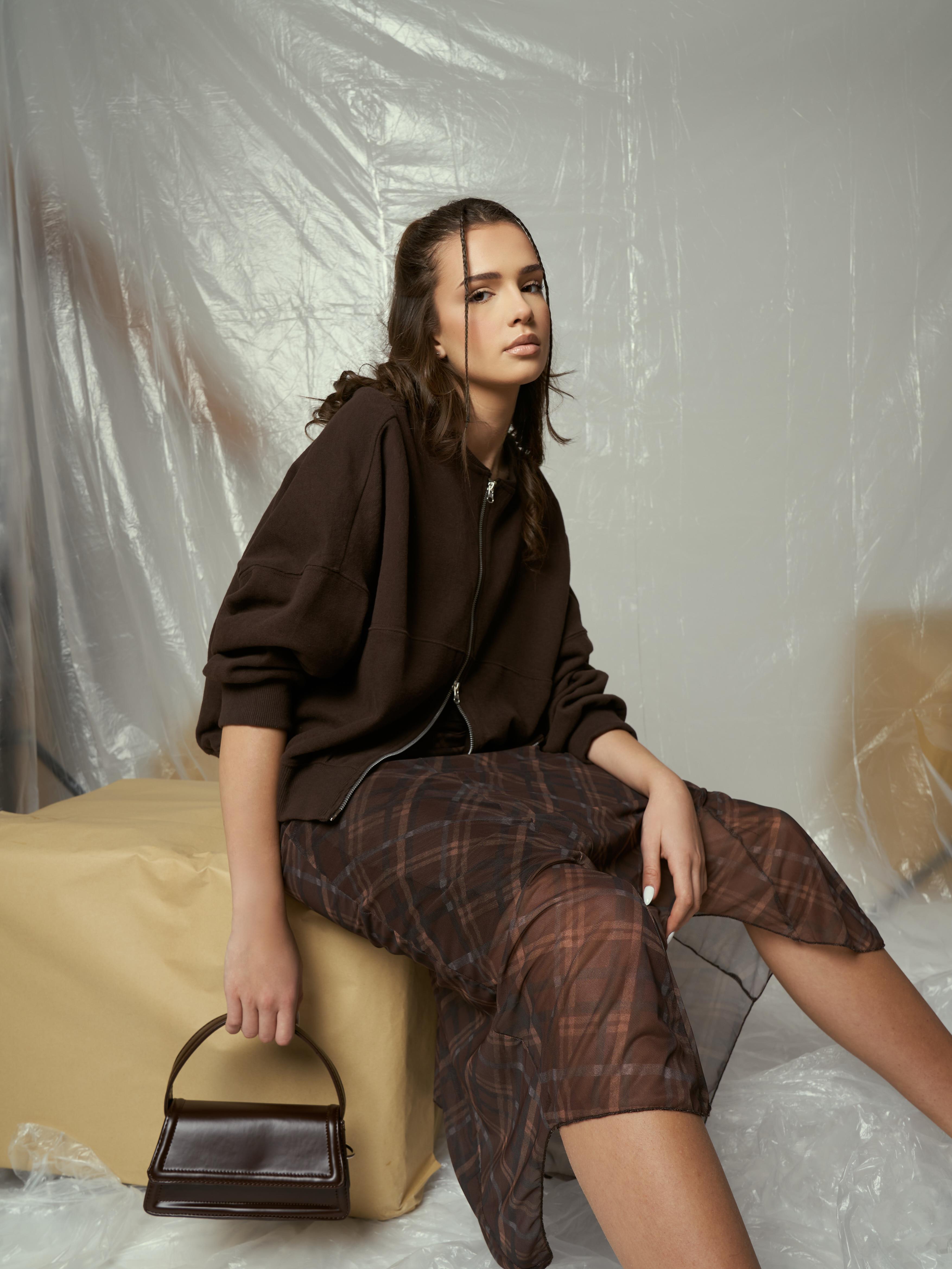 Asimetrik Kesim Desenli Uzun Etek Kahve