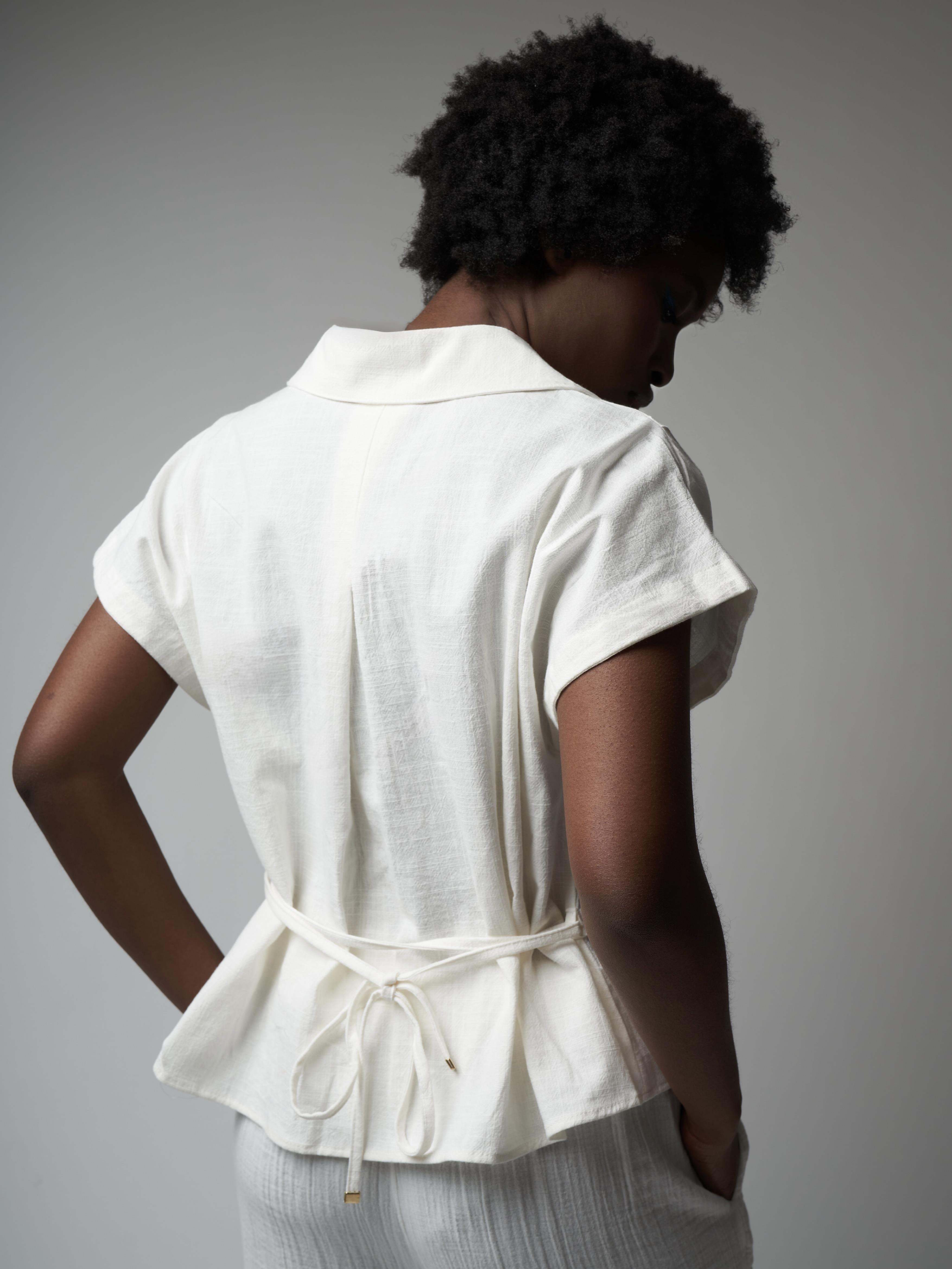 Bel Bağlamalı Kısa Kol Gömlek Ekru