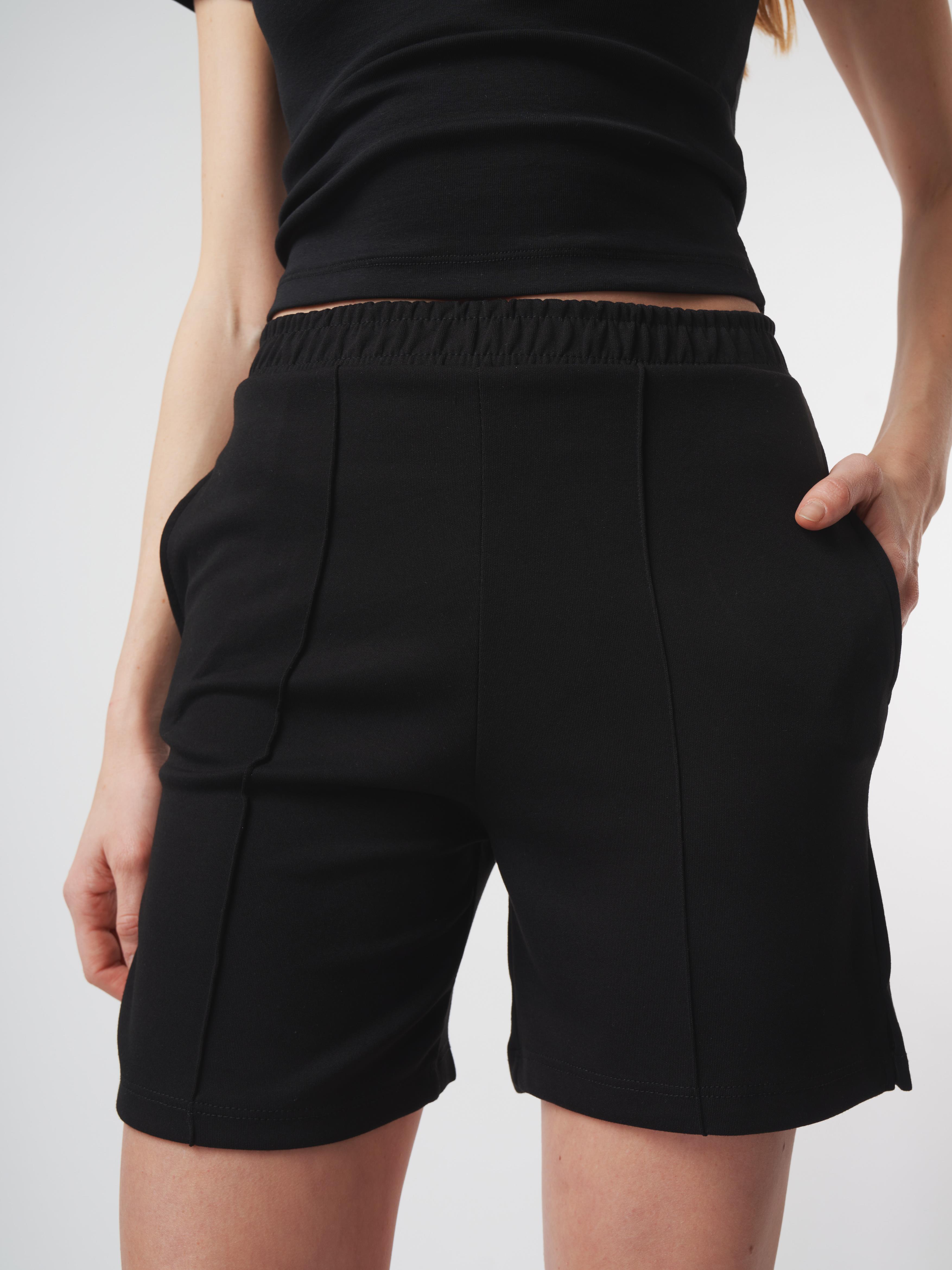 Bel Lastik Çimalı Şort Siyah