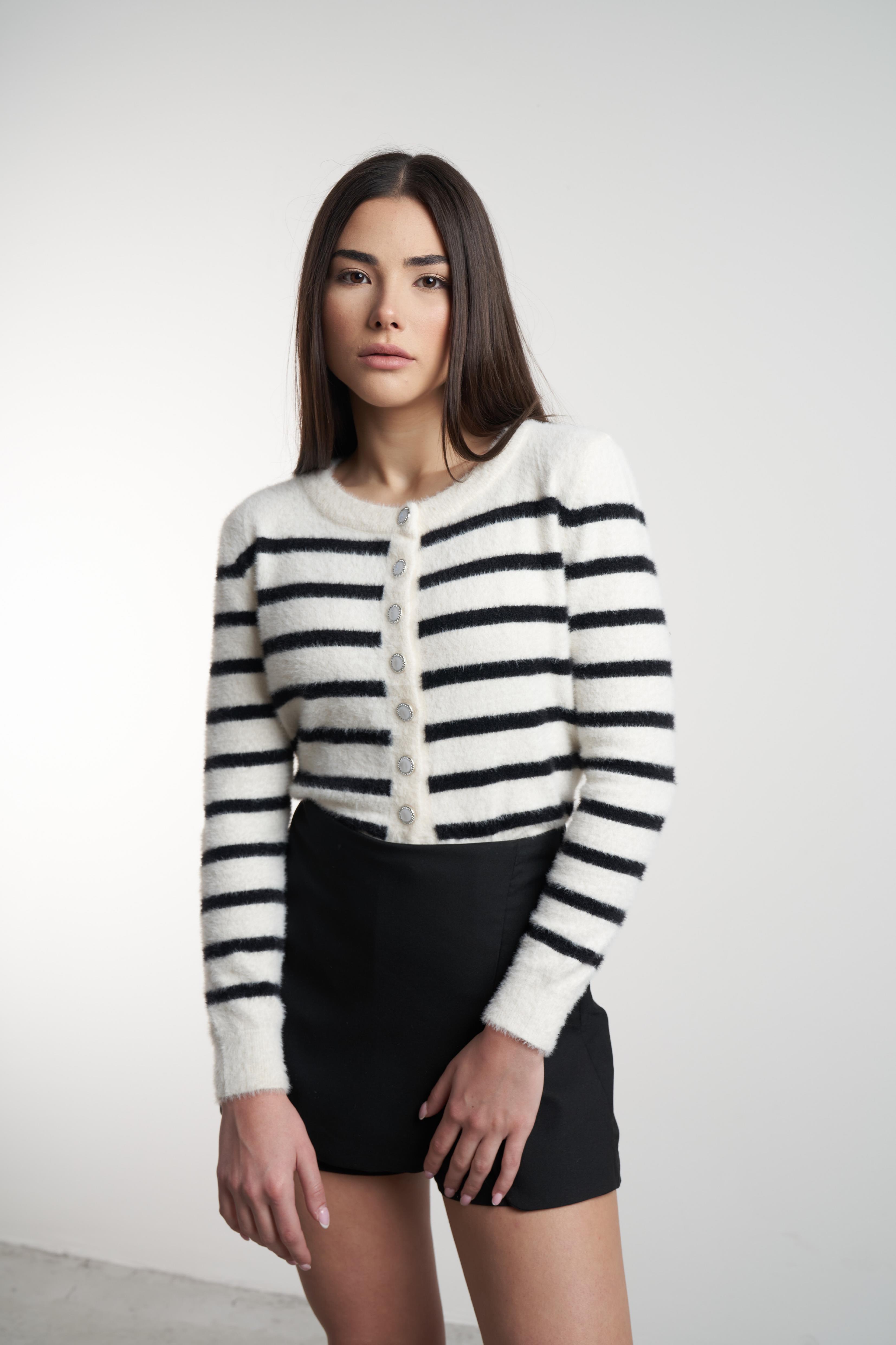 Bisiklet Yaka Çizgili Kısa Hırka Krem-Siyah