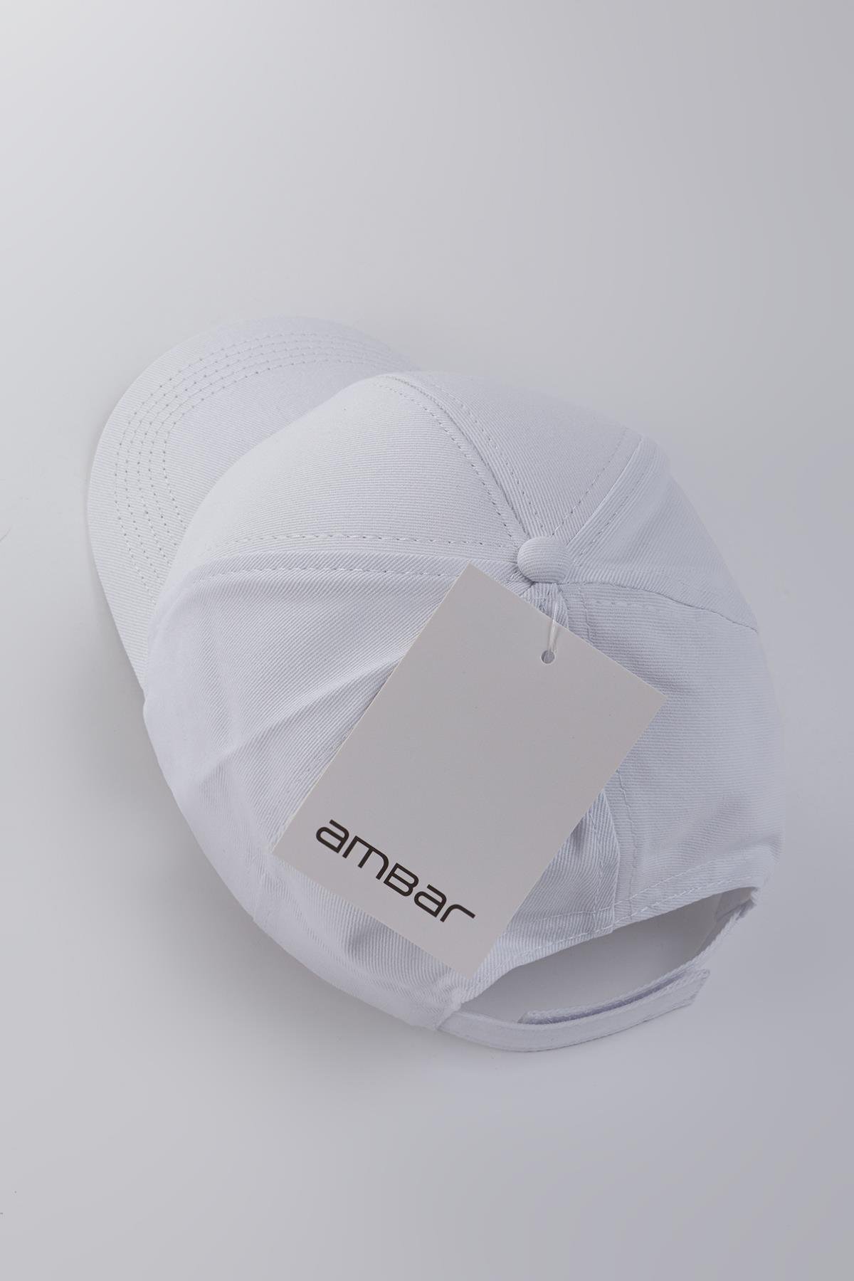 Düz Basic Kep Beyaz